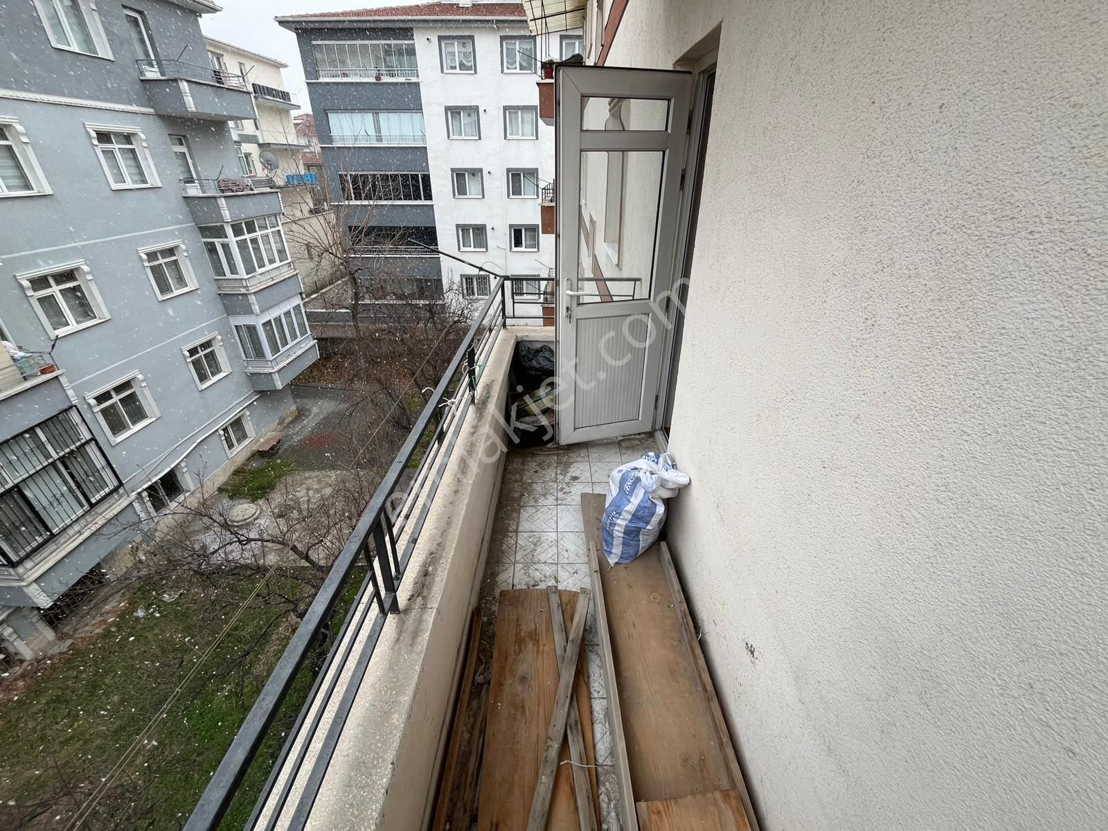 Es-as'tan Sincan İstasyon Mah De 3+1 Merkezi Lokasyonda Ara Katta Yapılı Daire - Görsel 27