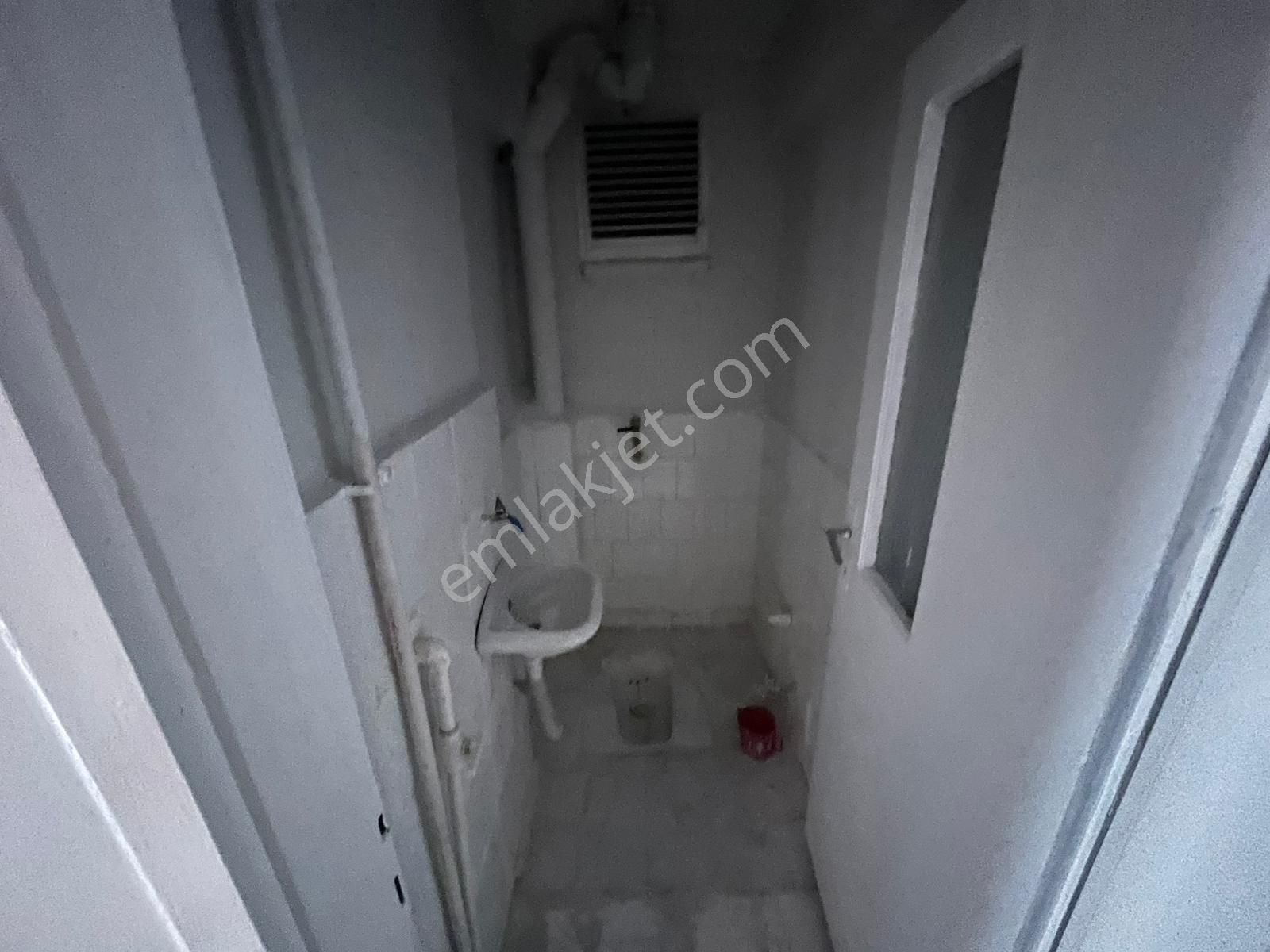 Es-as'tan Sincan İstasyon Mah De 3+1 Merkezi Lokasyonda Ara Katta Yapılı Daire - Görsel 23