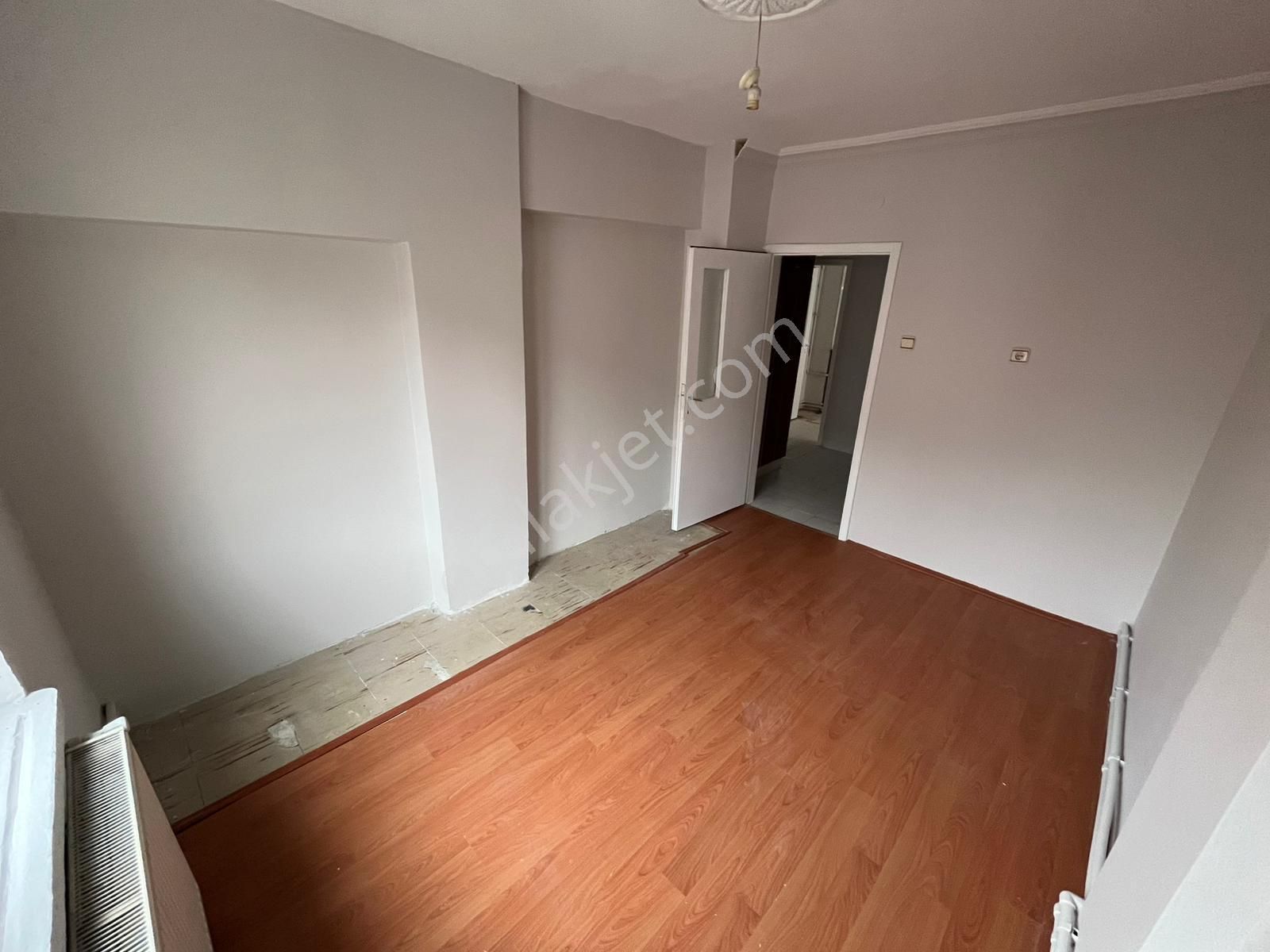 Es-as'tan Sincan İstasyon Mah De 3+1 Merkezi Lokasyonda Ara Katta Yapılı Daire - Görsel 18