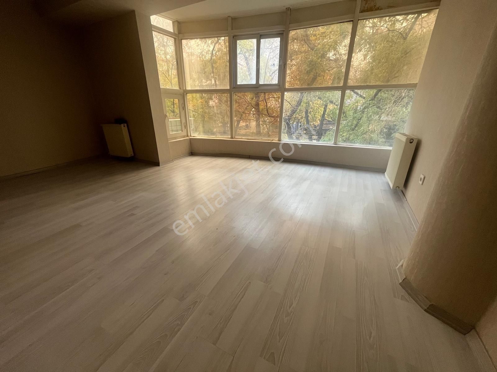 Yüksel Caddesinde Ön Cephe 2+1 Satılık Ofis - Görsel 3