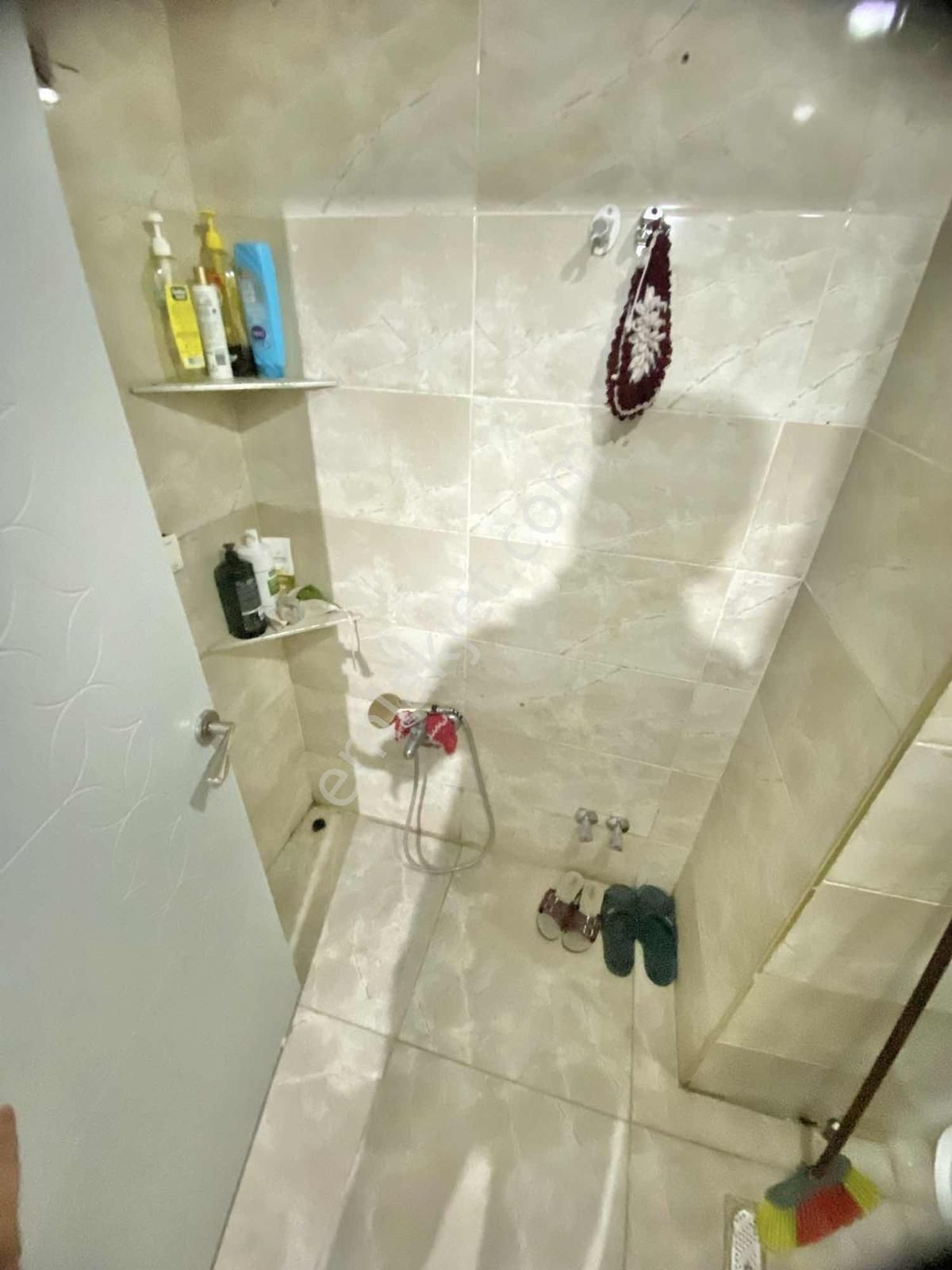 Kızılarıkta 2+1 Ebeveyn Banyolu Ayrı Mutfak Asansörlü Arakat - Görsel 16