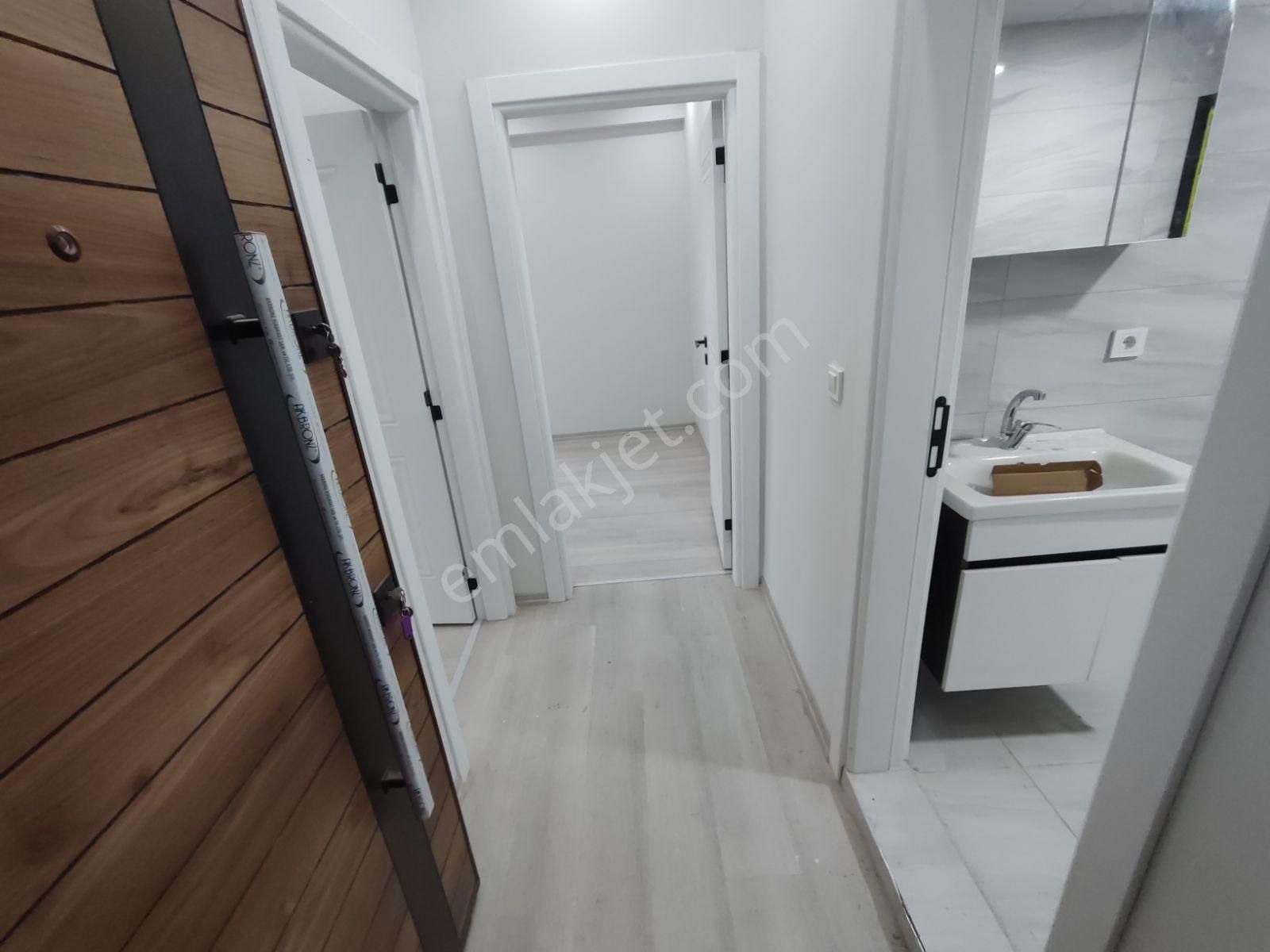 Sınırsız Kredi Cumhuriyet Parkı Dibinde Arakat Koridorlu Lüks1+1 - Görsel 10