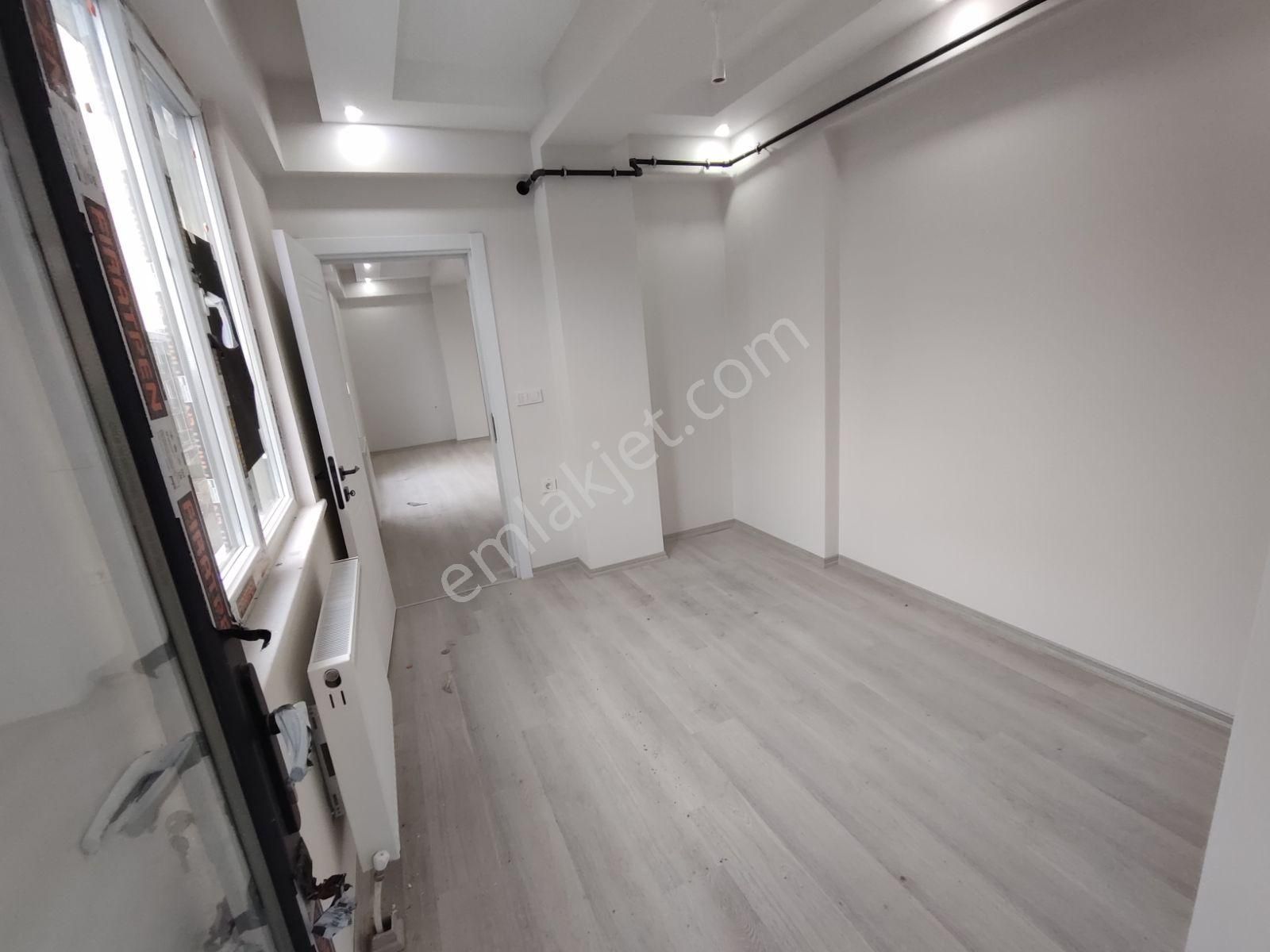 Sınırsız Kredi Cumhuriyet Parkı Dibinde Arakat Koridorlu Lüks1+1 - Görsel 4