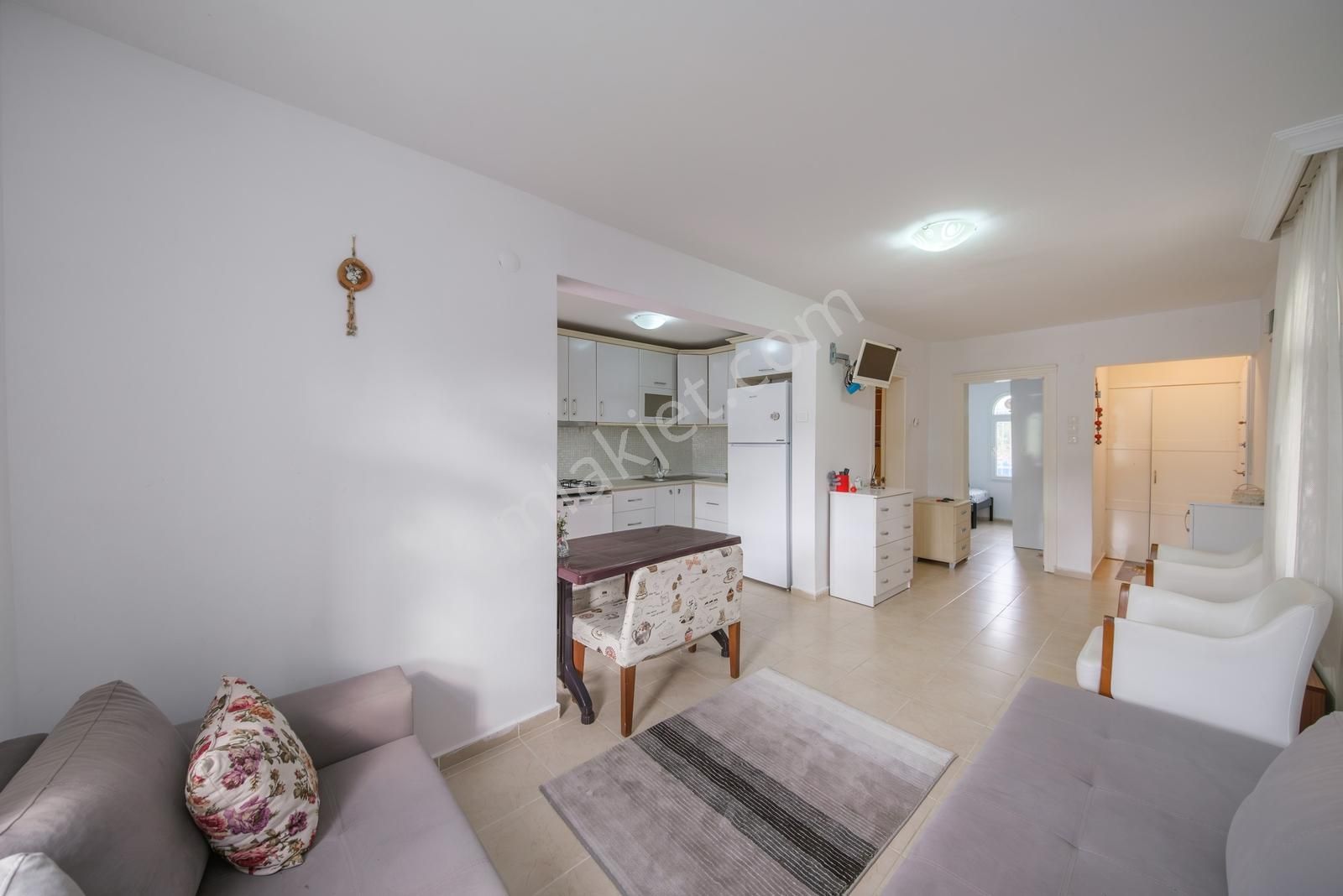 Foça Fotaş Tatil Köyü'nde Bahçeli Satılık 1+1 Daire - Görsel 2