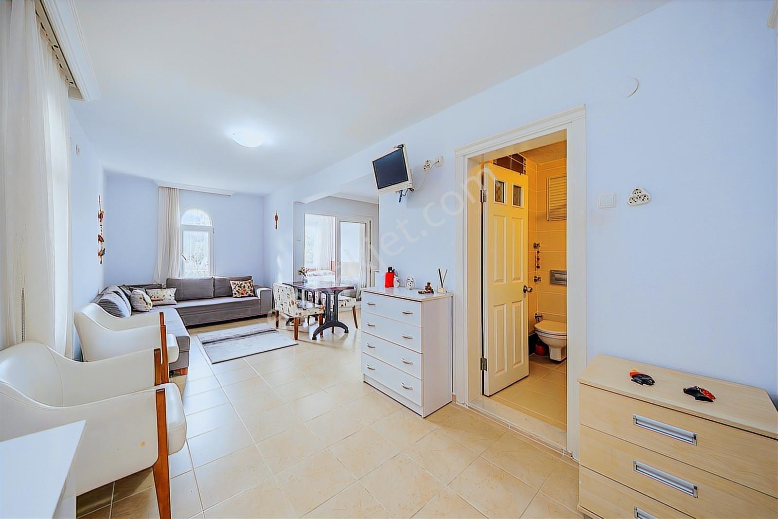 Foça Fotaş Tatil Köyü'nde Bahçeli Satılık 1+1 Daire - Görsel 28