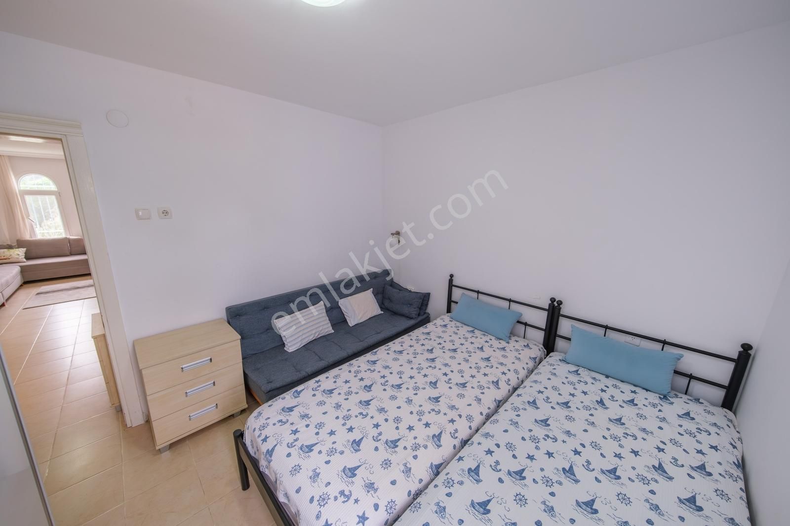 Foça Fotaş Tatil Köyü'nde Bahçeli Satılık 1+1 Daire - Görsel 6