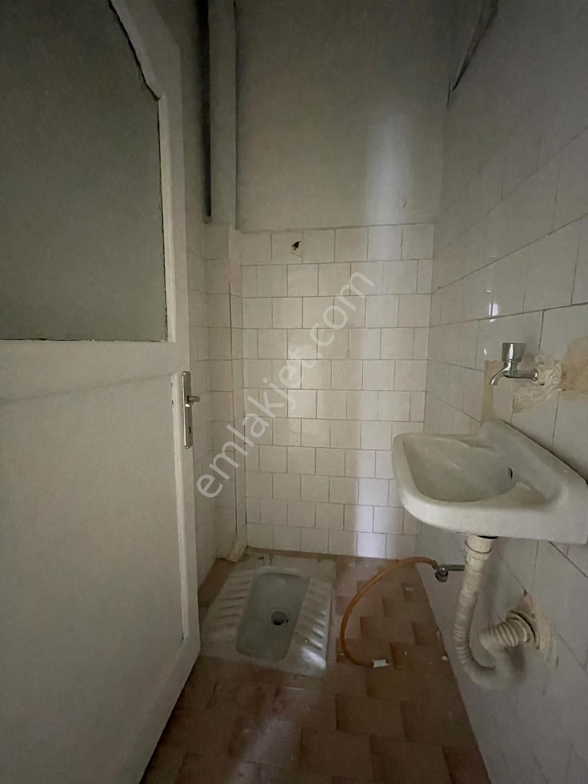 Koru Emlak'tan 2+1 Kiralık İçi Yenilenmiş Geniş Ferah Daire - Görsel 26