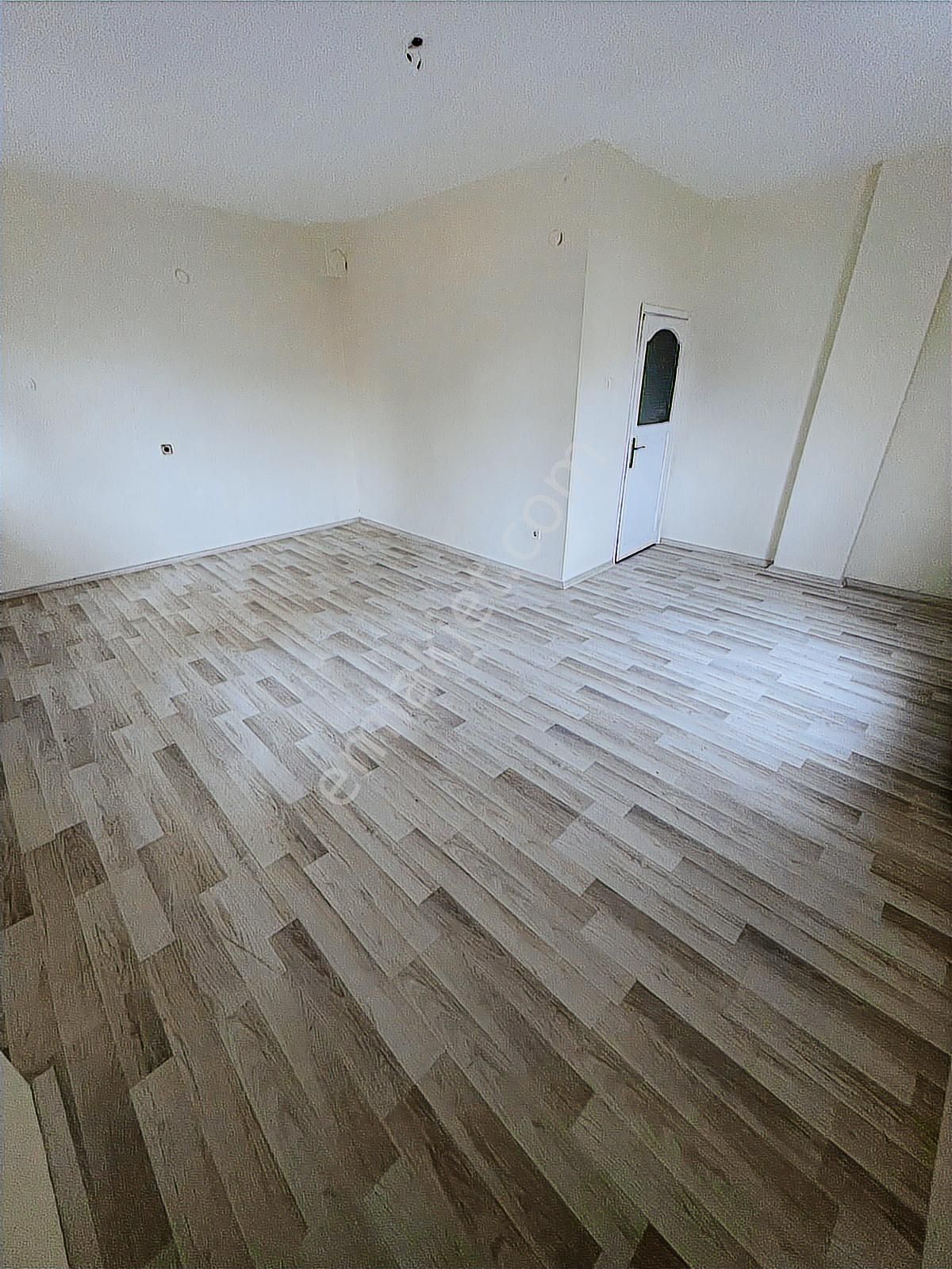 Koru Emlak'tan 2+1 Kiralık İçi Yenilenmiş Geniş Ferah Daire - Görsel 5