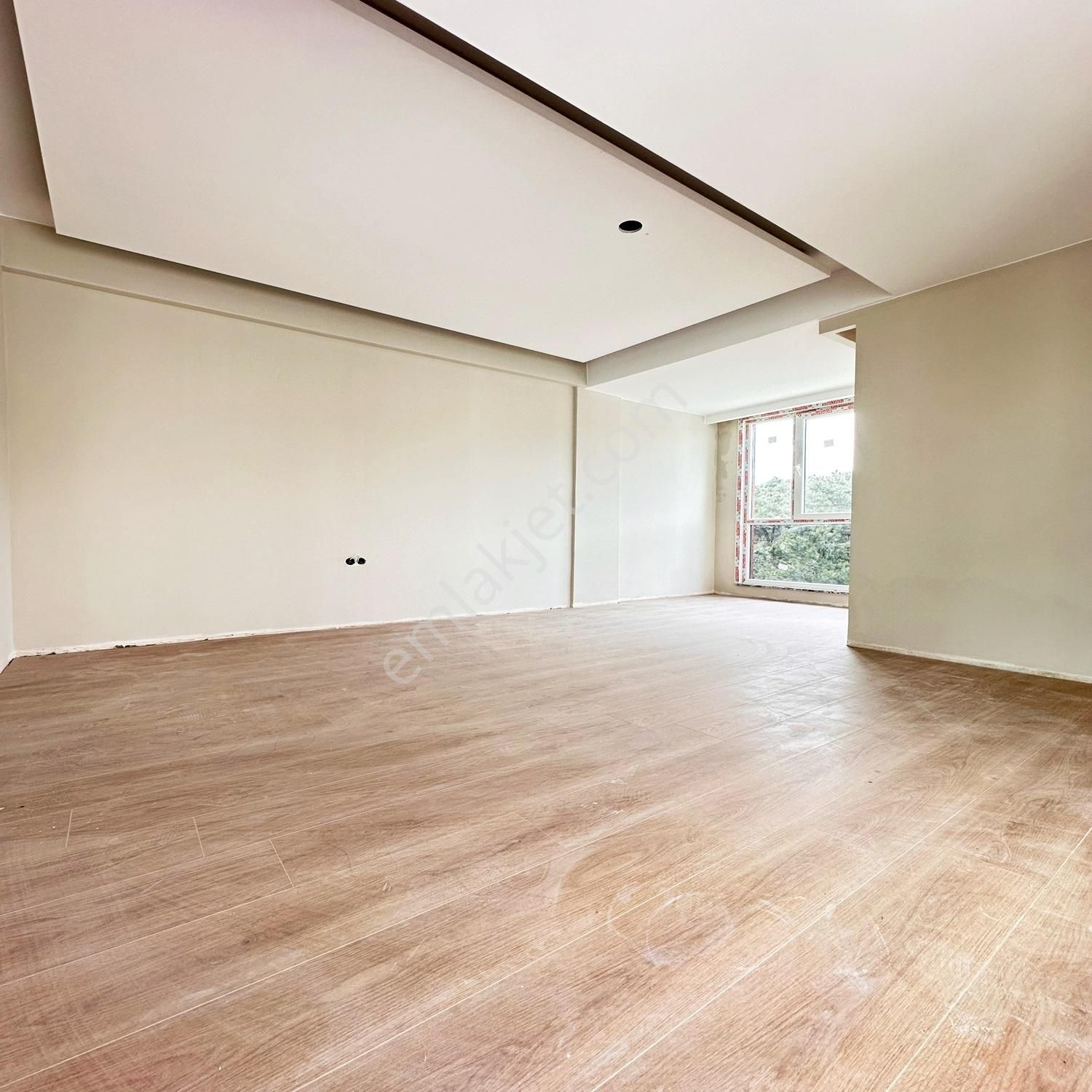 Çekmeköy Yapı Gayrimenkul'den Full Orman Manzaralı 2+1 Ara Kat !