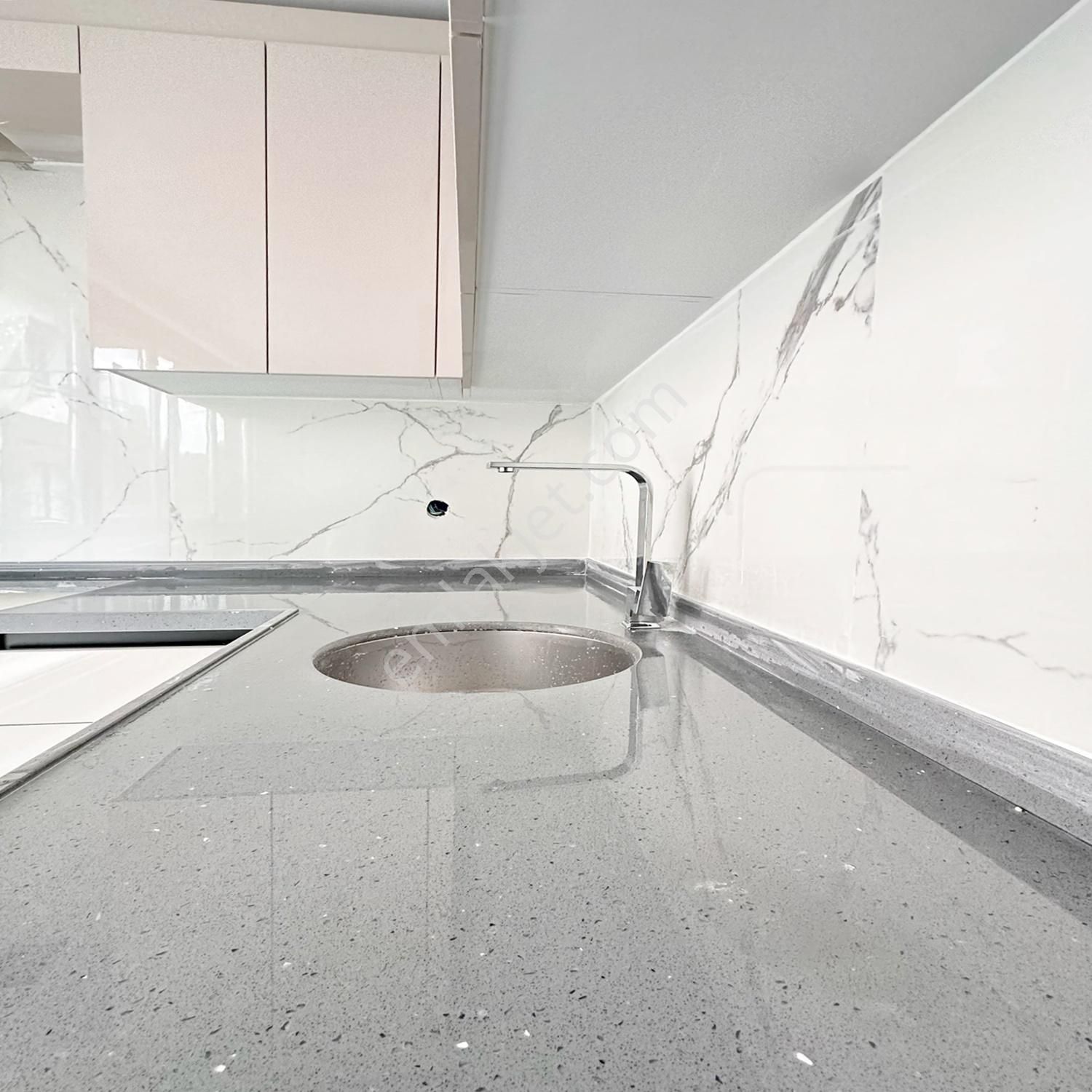 Çekmeköy Yapı Gayrimenkul'den Full Orman Manzaralı 2+1 Ara Kat ! - Görsel 24