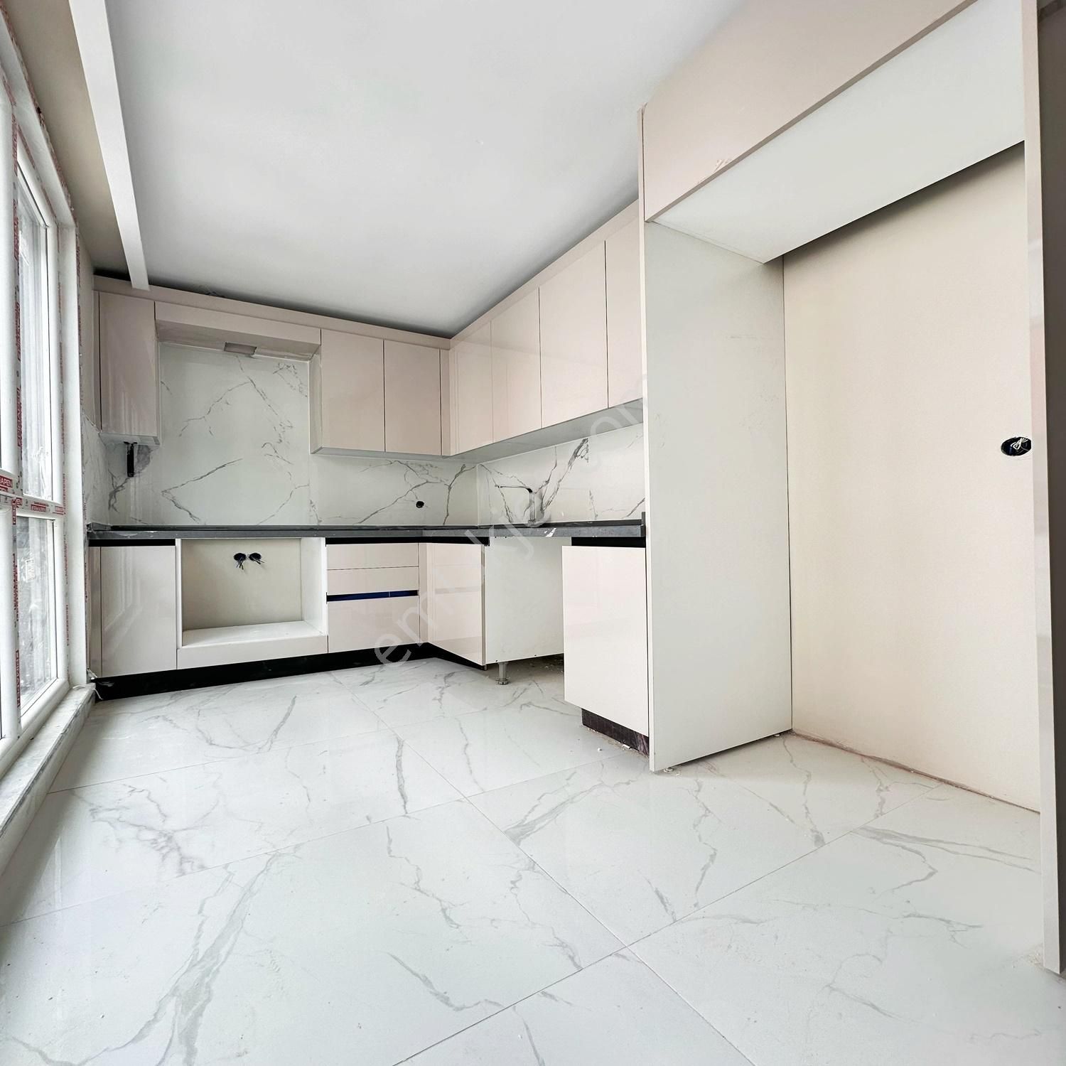 Çekmeköy Yapı Gayrimenkul'den Full Orman Manzaralı 2+1 Ara Kat ! - Görsel 23