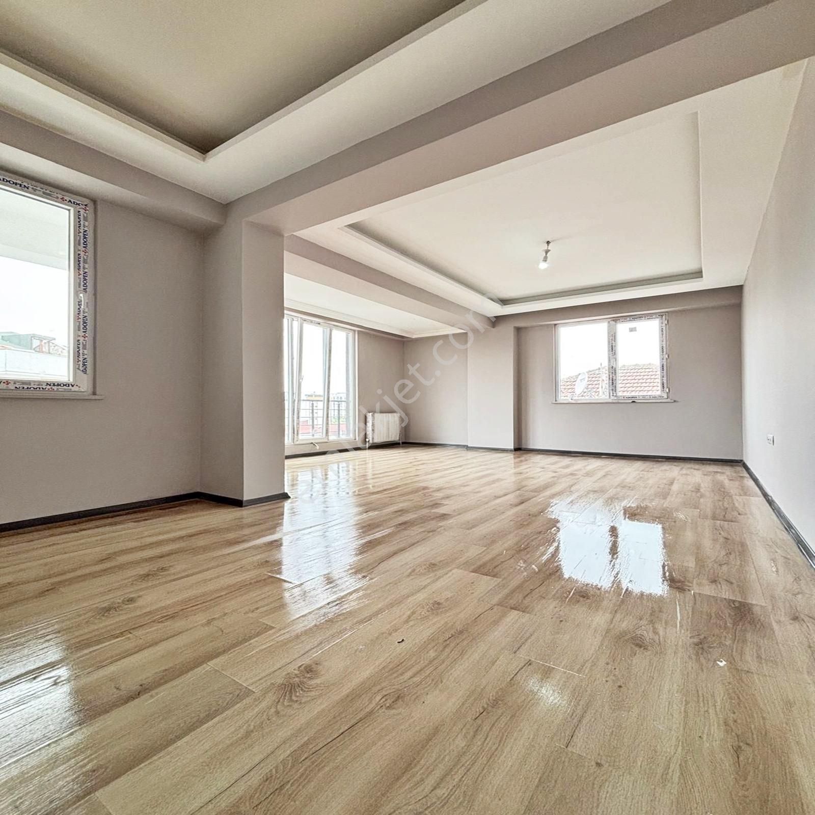 Çekmeköy Yapı Gayrimenkul'den Merkezi Lokasyon 3+1 Üst Dubleks - Görsel 9