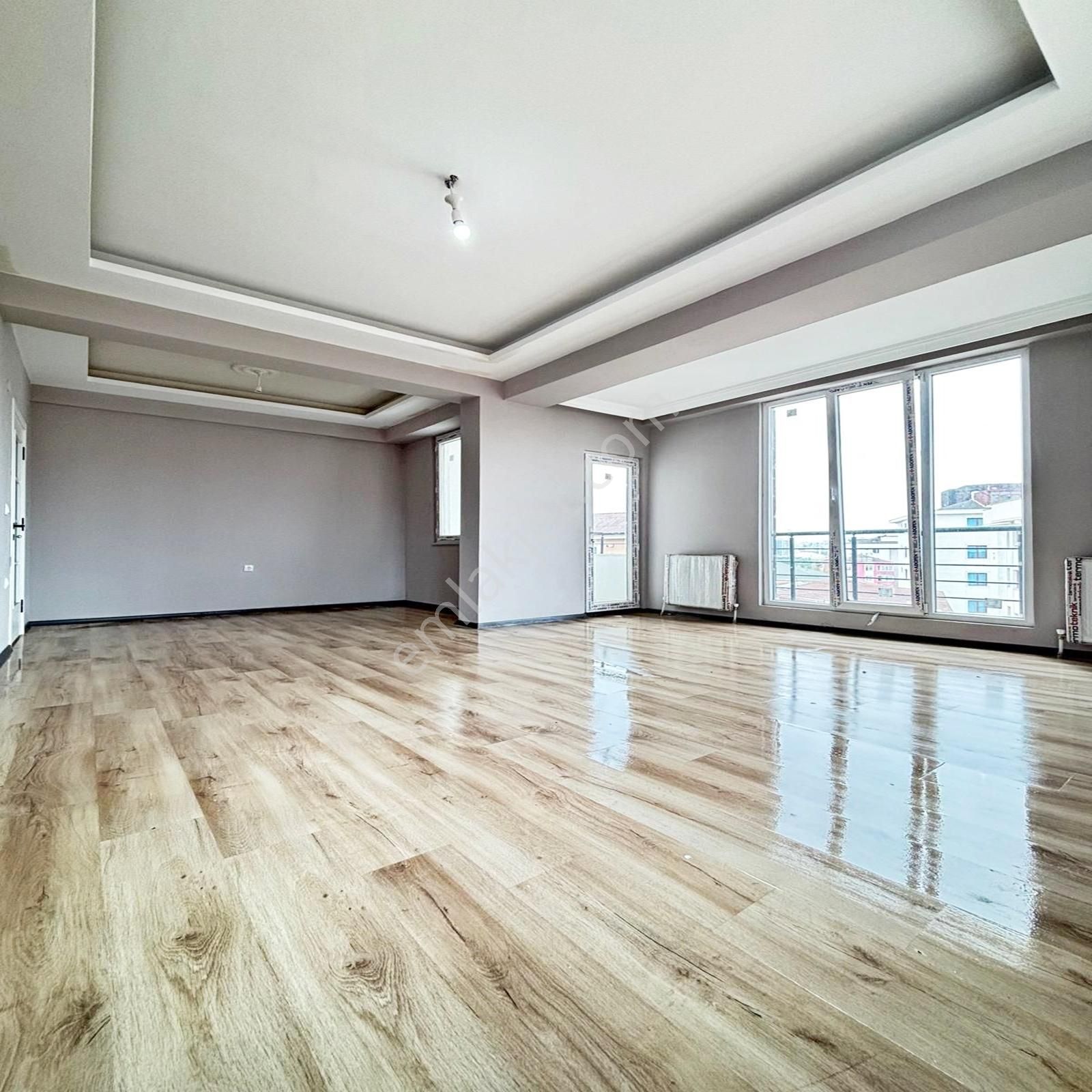 Çekmeköy Yapı Gayrimenkul'den Merkezi Lokasyon 3+1 Üst Dubleks - Görsel 5