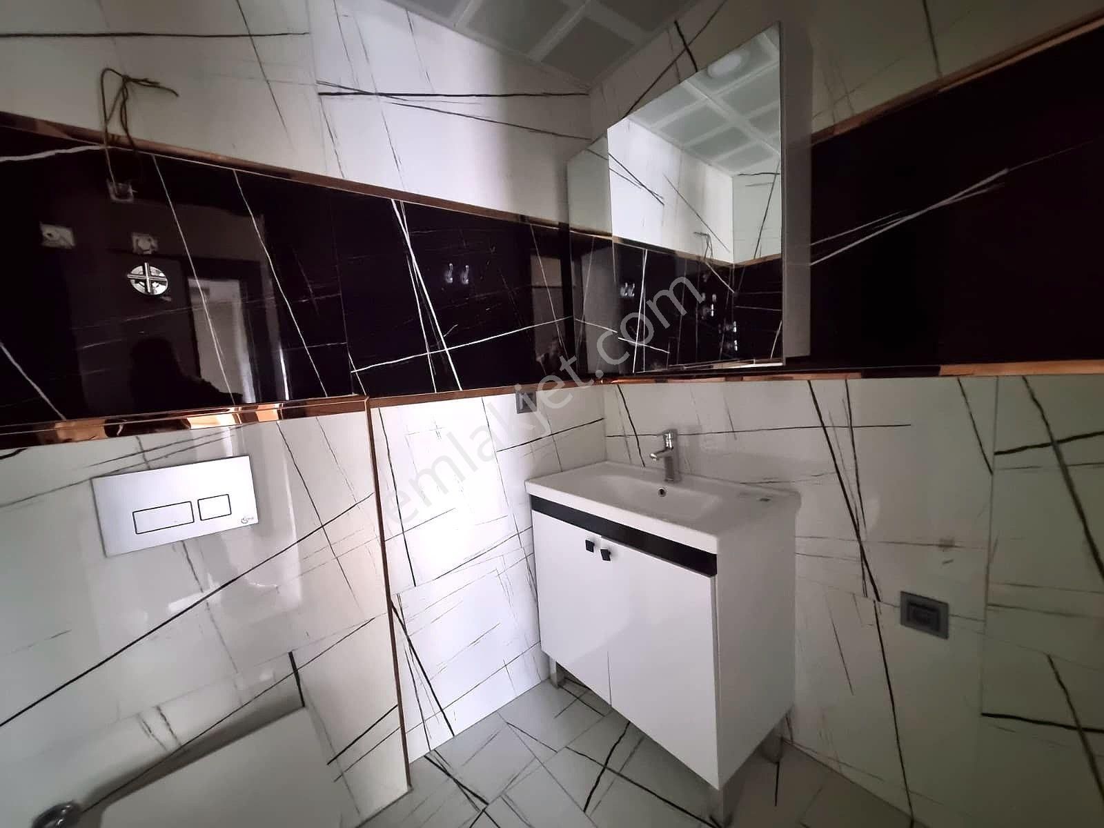 Fığla Mahallesi’nde Geniş 1+1 Kiralık Daire - Görsel 9