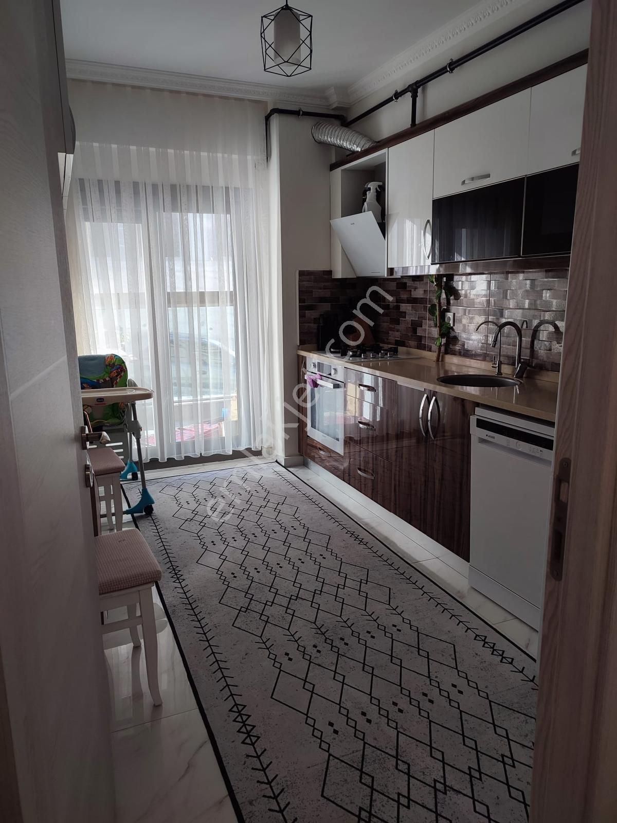 Menemen 29 Ekim Mahallesinde 2+1 Kiralık Daire - Görsel 2
