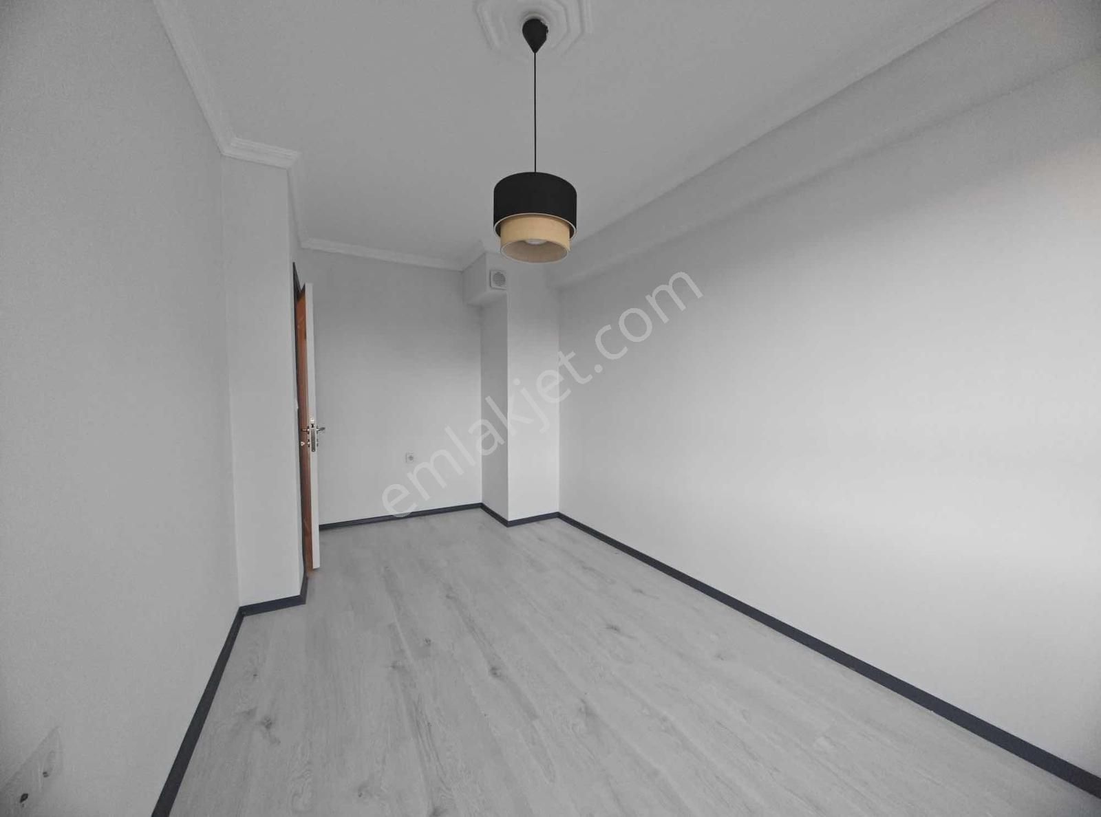 Sütlüce Mh İçem Kapısı Yanı Balkonlu Asansörlü Kiralık 2+0 Daire - Görsel 14