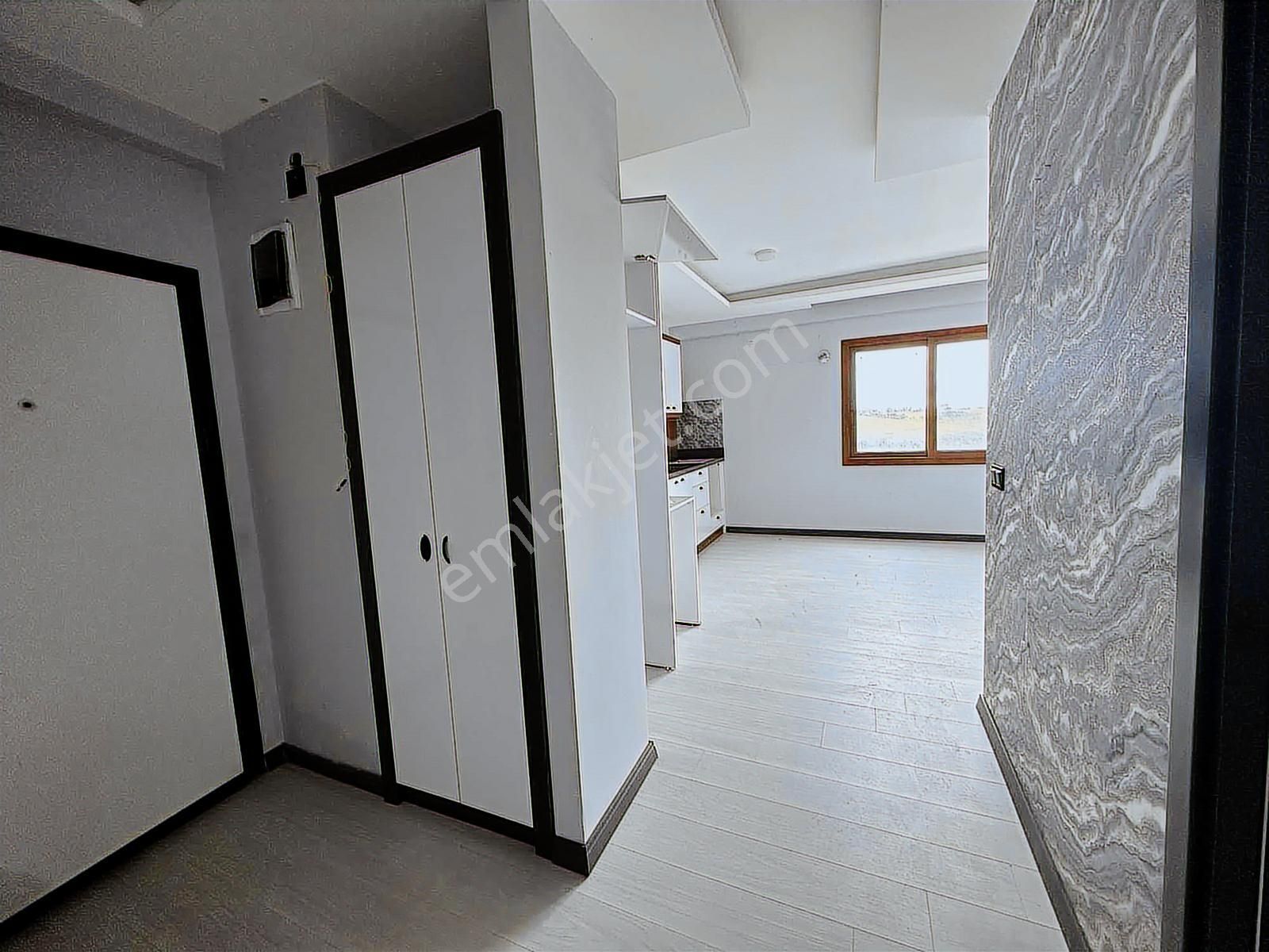 Osmangazide Sıfır Lüx İşçilikli 2+1 Ebeveyn Banyolu Geniş Daire - Görsel 9