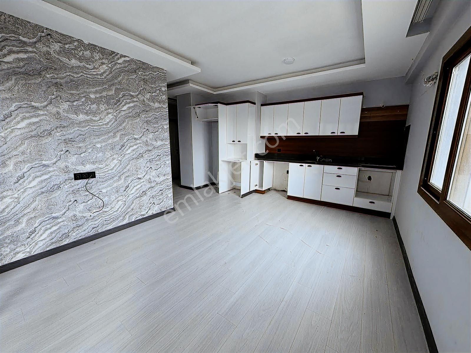 Osmangazide Sıfır Lüx İşçilikli 2+1 Ebeveyn Banyolu Geniş Daire - Görsel 2