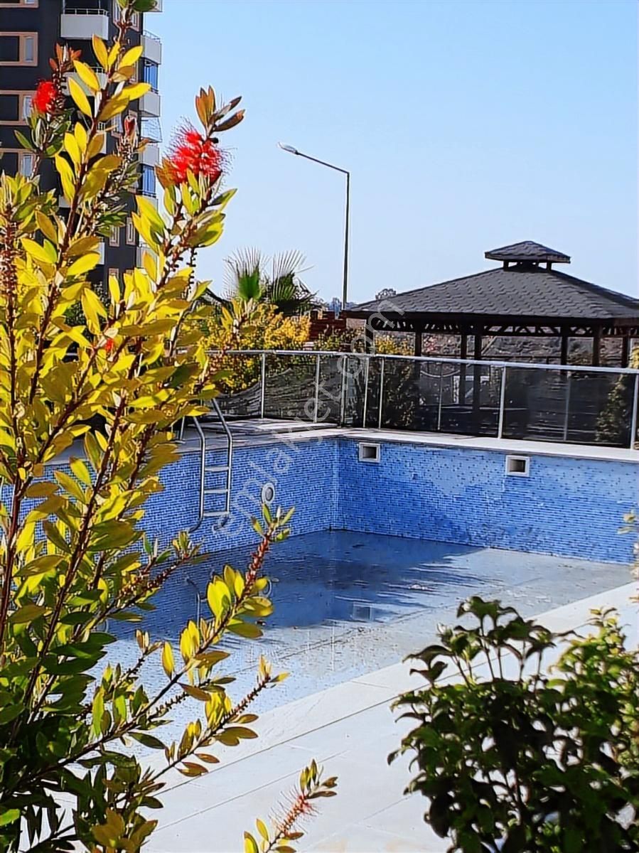 Stadyuma Yakın, Havuzlu, 3+1 Giyinme Odalı, Klimaya Gerek Yok - Görsel 32