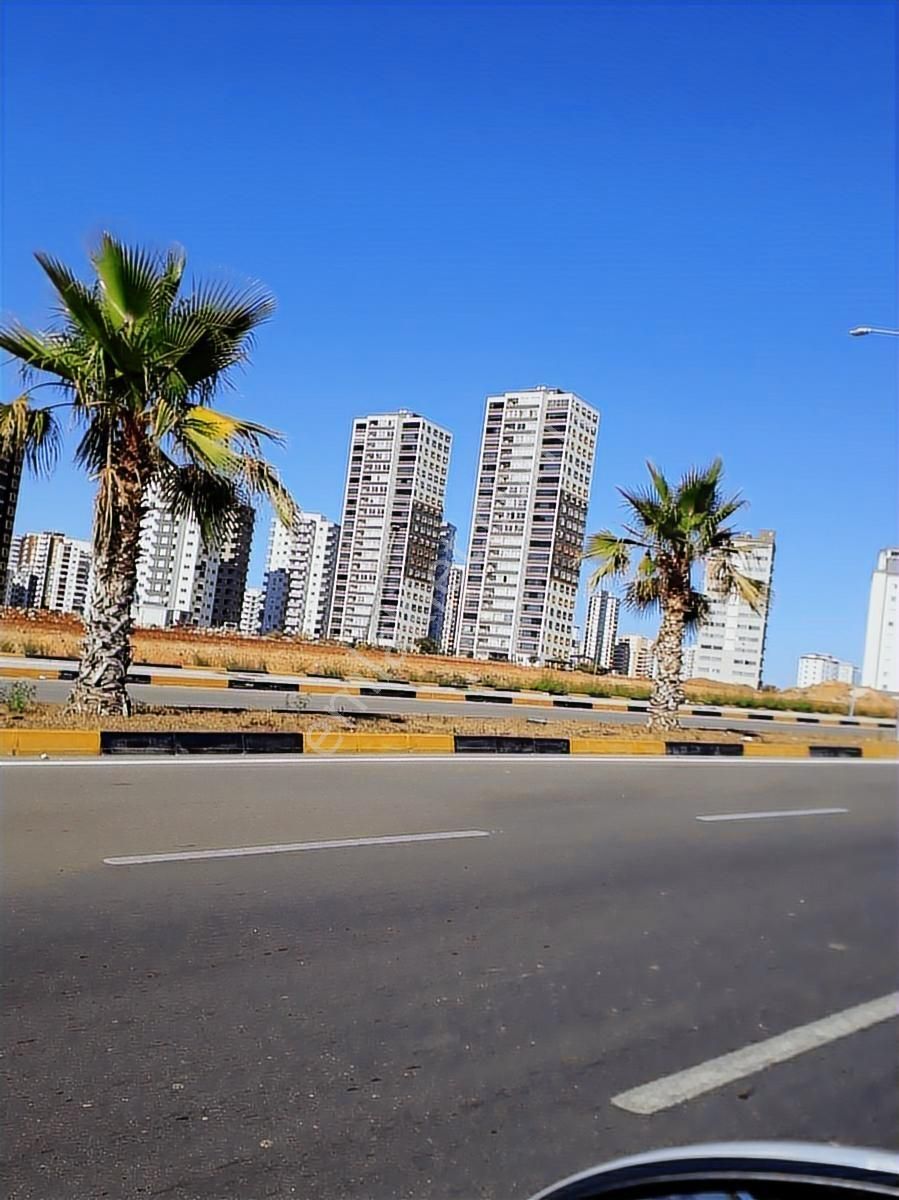 Stadyuma Yakın, Havuzlu, 3+1 Giyinme Odalı, Klimaya Gerek Yok - Görsel 28