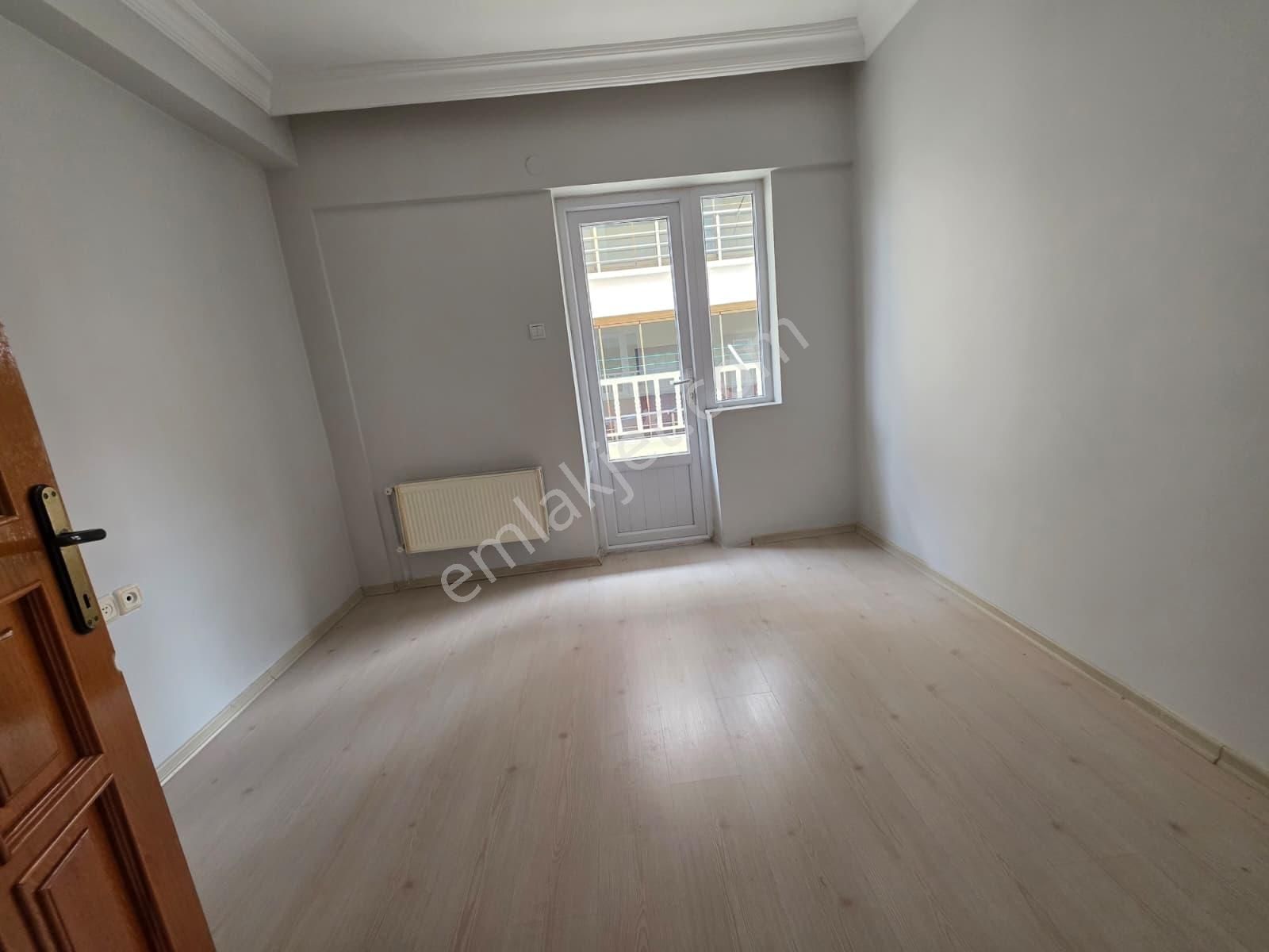 Kardeşlerde Park Manzaralı Ara Katta 3+1 Full Yapılı Kiralık - Görsel 17