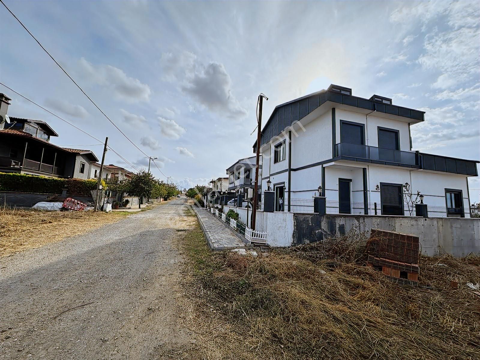 Ergüven İnşaat Mustakil 6+2 Villa İskanlı Arac Takasına Uygun - Görsel 22