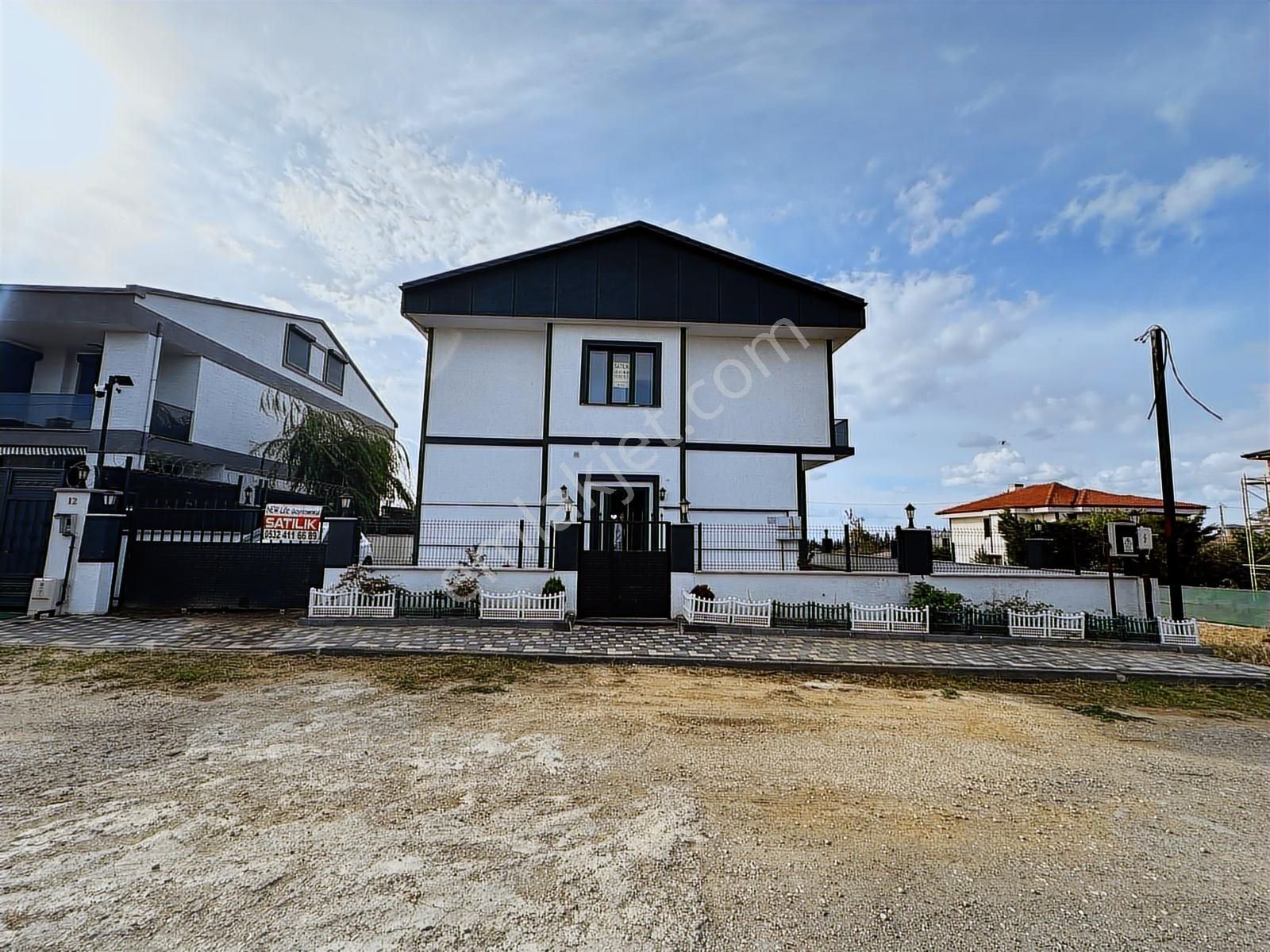 Ergüven İnşaat Mustakil 6+2 Villa İskanlı Arac Takasına Uygun - Görsel 29