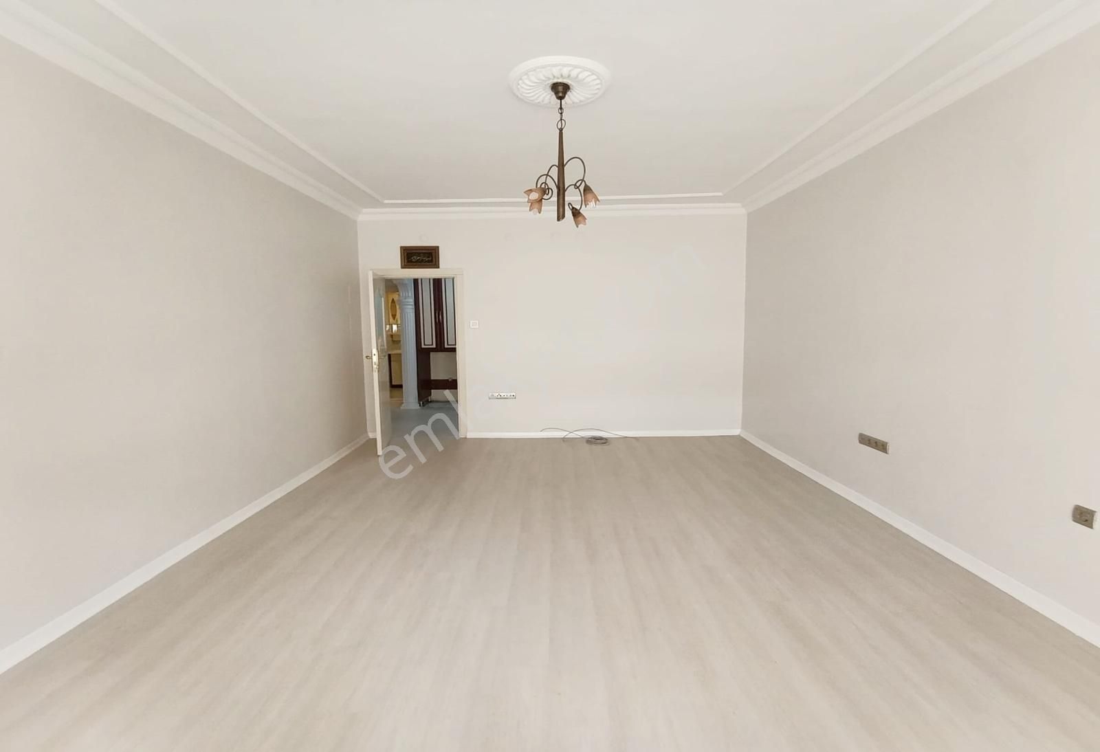 Ufuk Özdemir'den Fatih Caddesine Yakın 3+1 Giriş Kat Bağımsız - Görsel 4