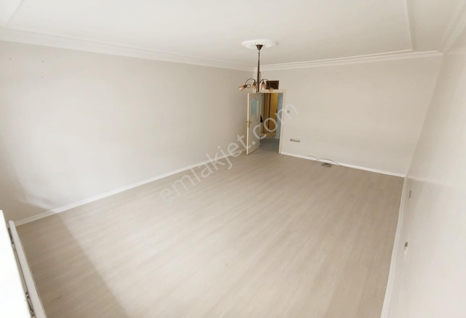 Ufuk Özdemir'den Fatih Caddesine Yakın 3+1 Giriş Kat Bağımsız - Görsel 2