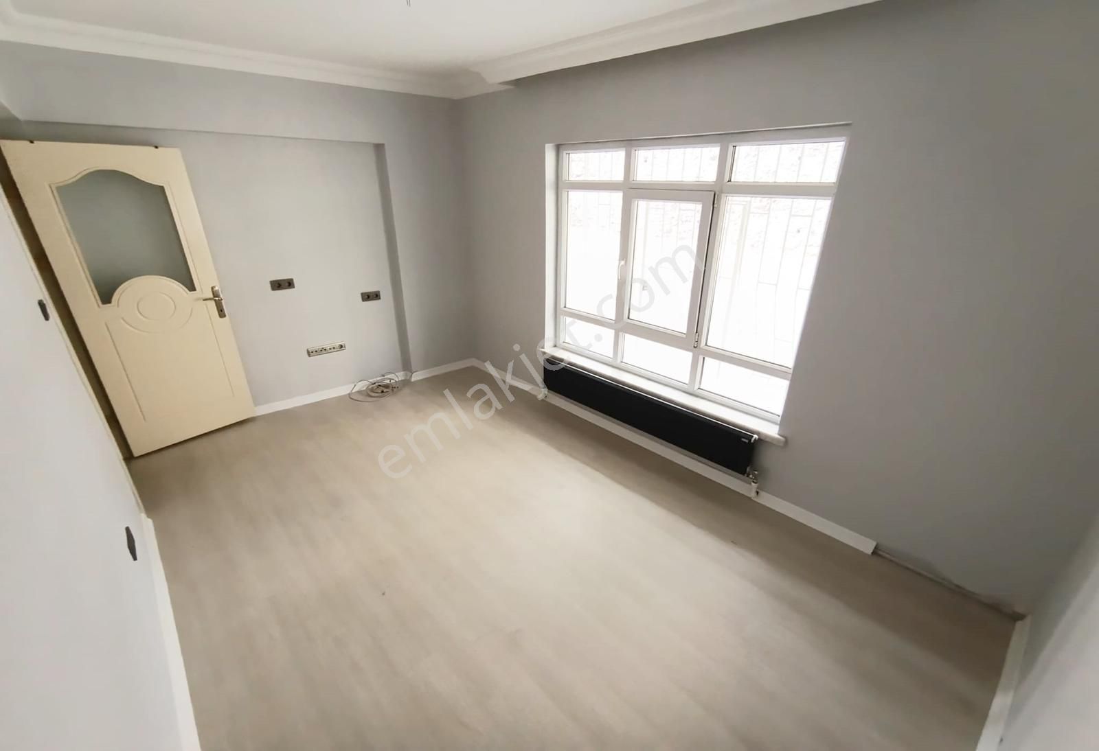 Ufuk Özdemir'den Fatih Caddesine Yakın 3+1 Giriş Kat Bağımsız - Görsel 18