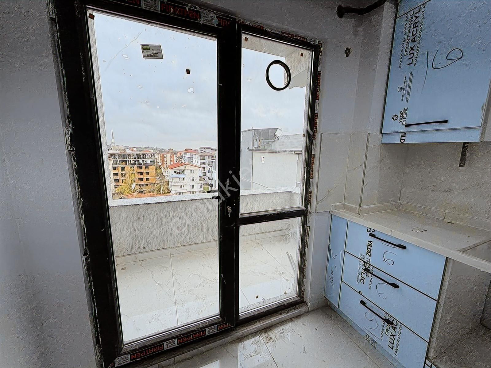 Onay 'dan Çerkezköy Kızılpınar 'da Lüks Arakat Sıfır 2+1 Daire - Görsel 8