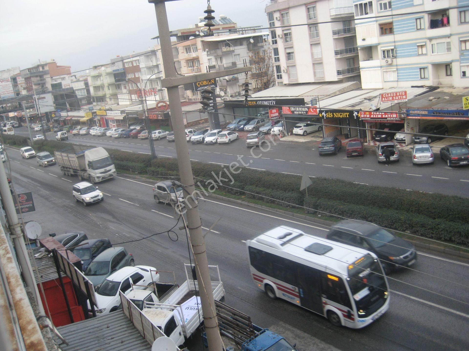 Menemen Kasımpaşada Park Yanında Merkezde Kiralık 3+1 Daire - Görsel 2