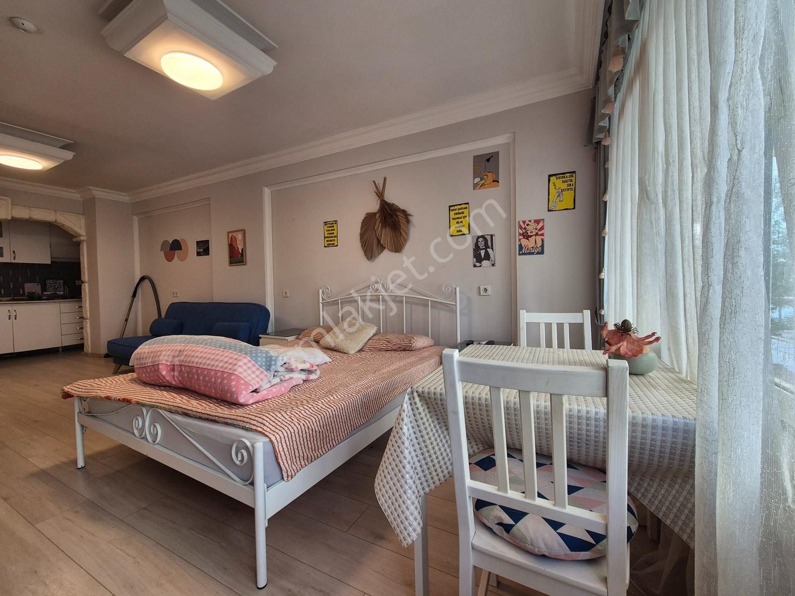 Şehir Merkezinde Tramvay Yanı Eşyalı Kiralık 1+0 Daire - Görsel 6