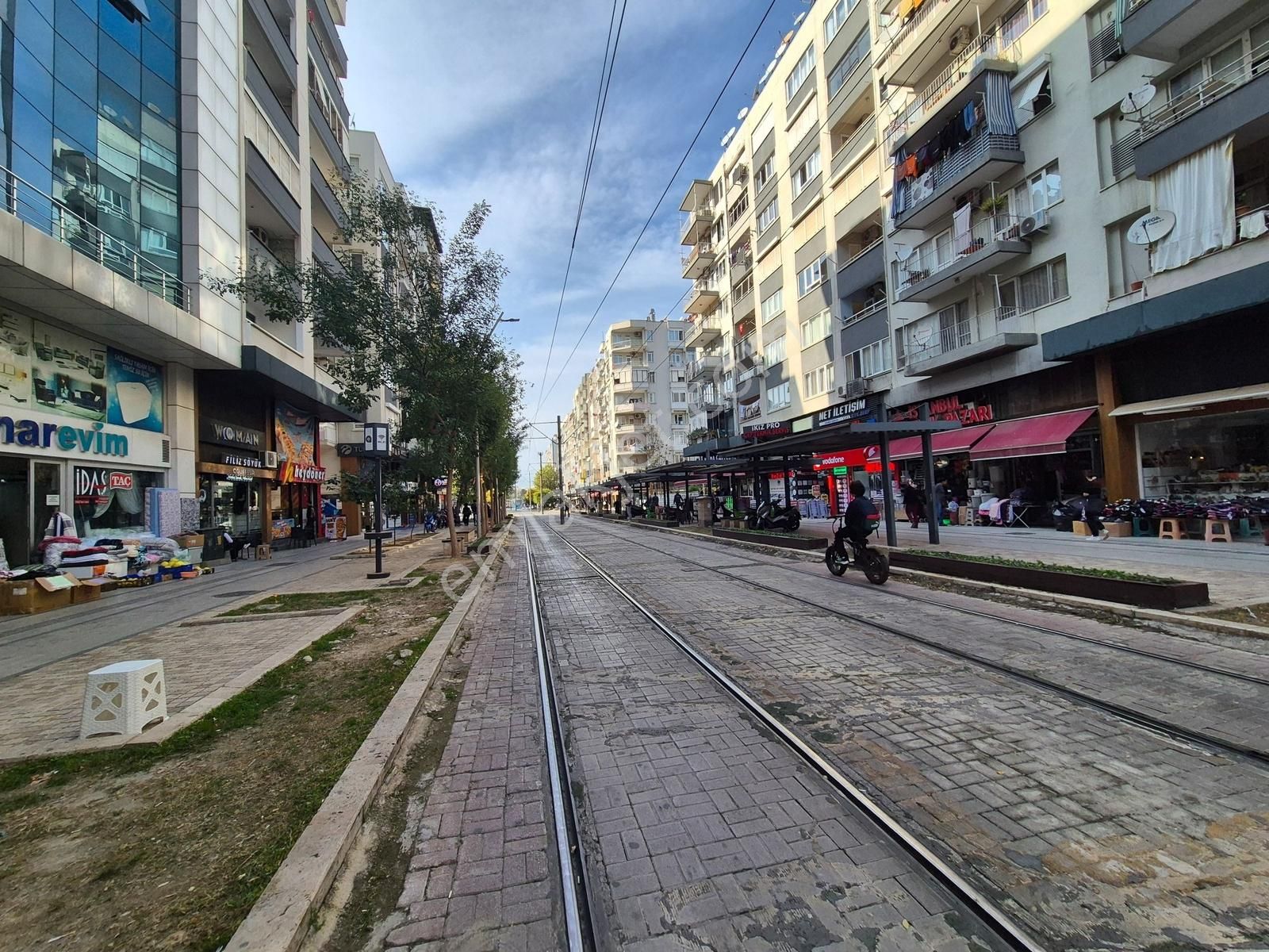 Şehir Merkezinde Tramvay Yanı Eşyalı Kiralık 1+0 Daire - Görsel 13