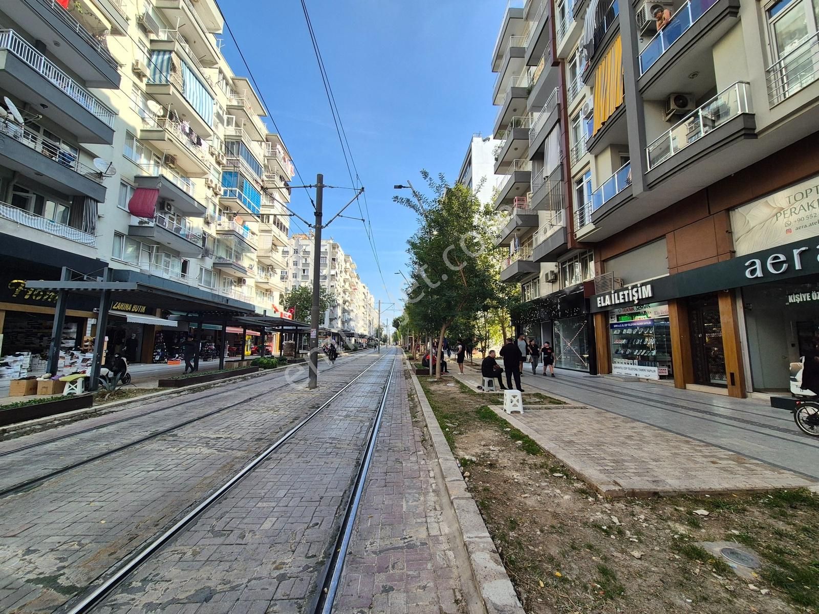 Şehir Merkezinde Tramvay Yanı Eşyalı Kiralık 1+0 Daire - Görsel 2