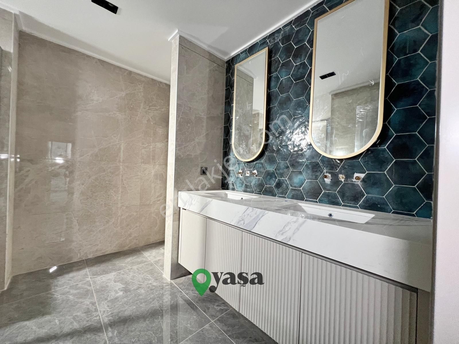 Yaşa Gyd - Özel Site İçerisinde 4+1 Satılık Tripleks Lüks Villa - Görsel 22