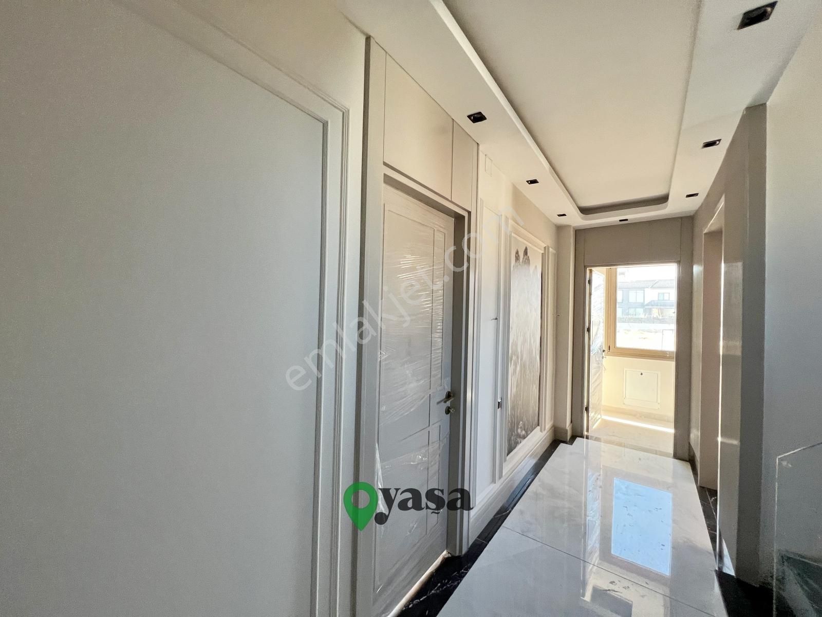 Yaşa Gyd - Özel Site İçerisinde 4+1 Satılık Tripleks Lüks Villa - Görsel 12