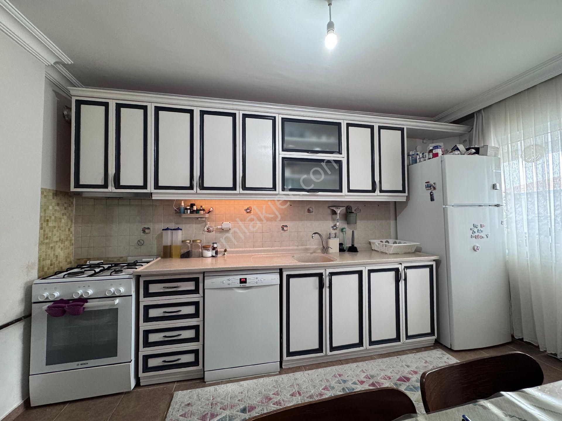 Cevizlidere Emlak'tan Kiralık 3+1 Daire