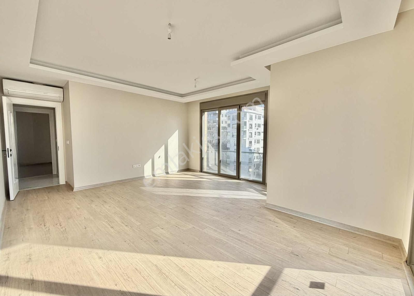 Turyap'tan Suadiye Kaptan Arif'te Site İçerisinde Balkonlu 3+1 - Görsel 21