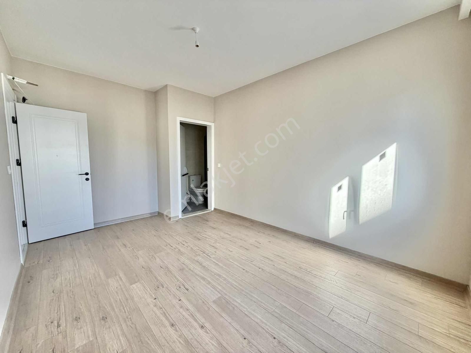 Turyap'tan Suadiye Kaptan Arif'te Site İçerisinde Balkonlu 3+1 - Görsel 17