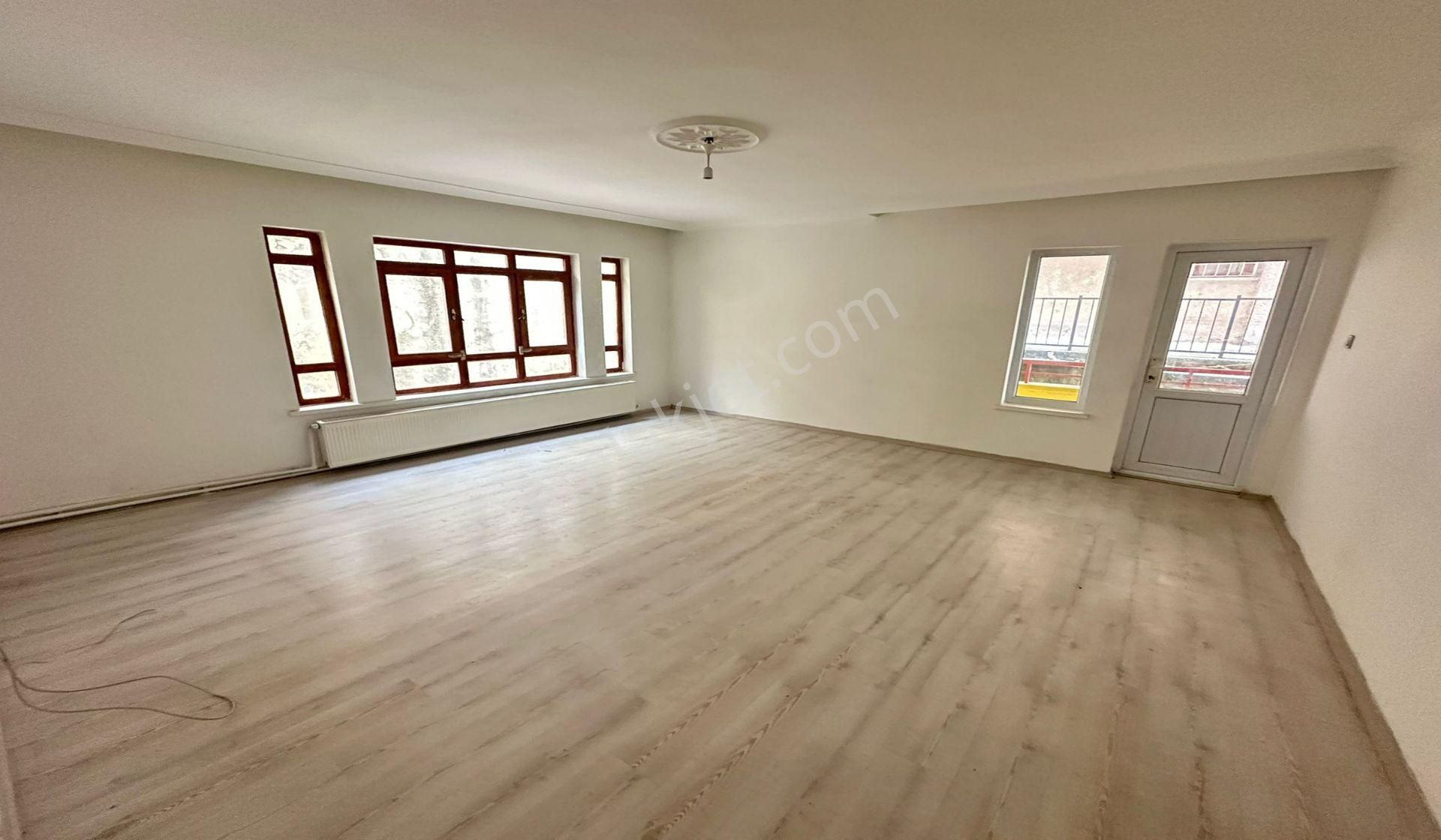 Yayla Vadi Karşısı Cadde Üzeri 3+1 Giriş Bulunmayacak Fiyata - Görsel 13