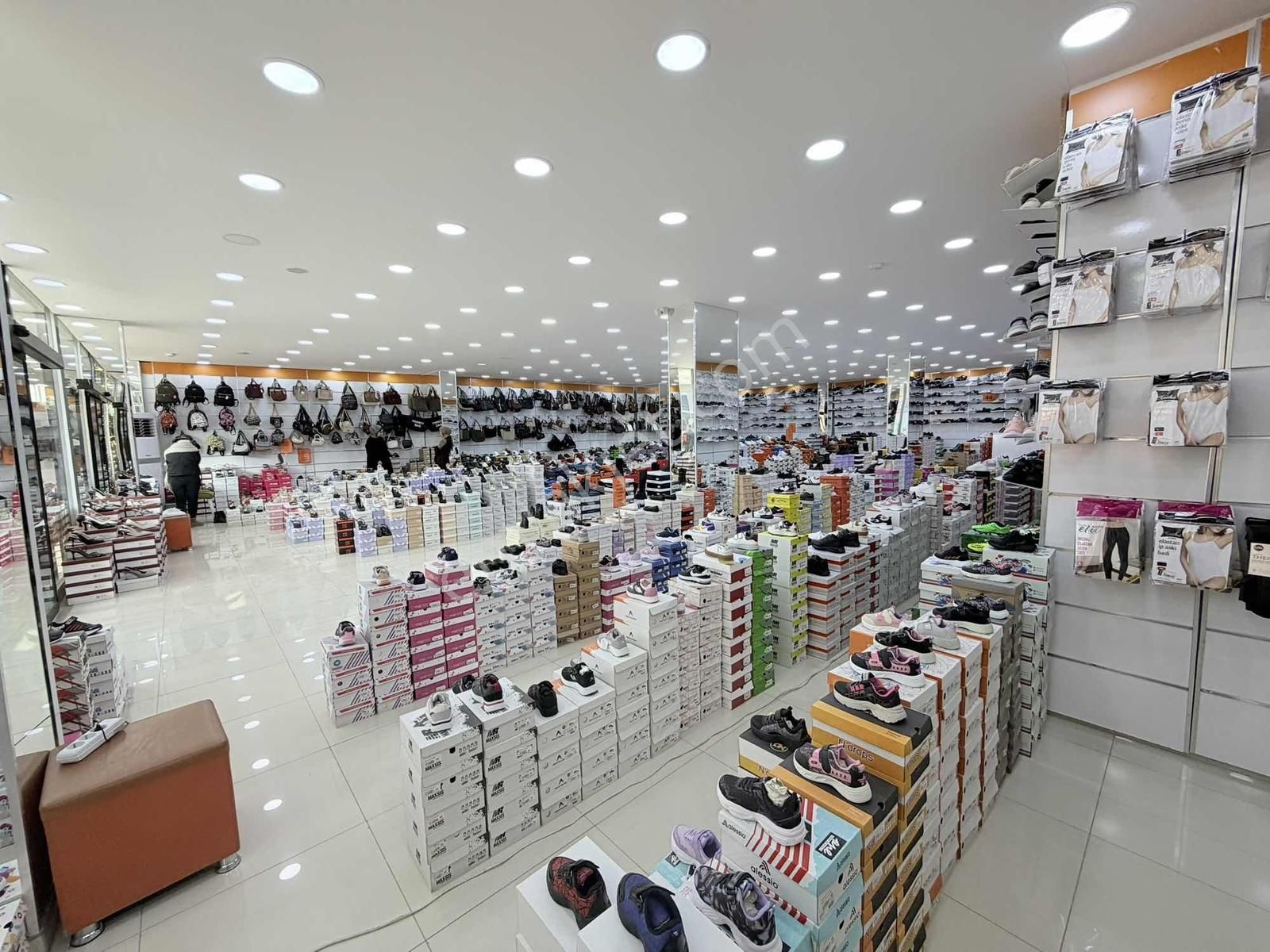 Ulucan'dan İnegöl Kozluca Yolunda Satılık Mükkemel İş Yeri - Görsel 6