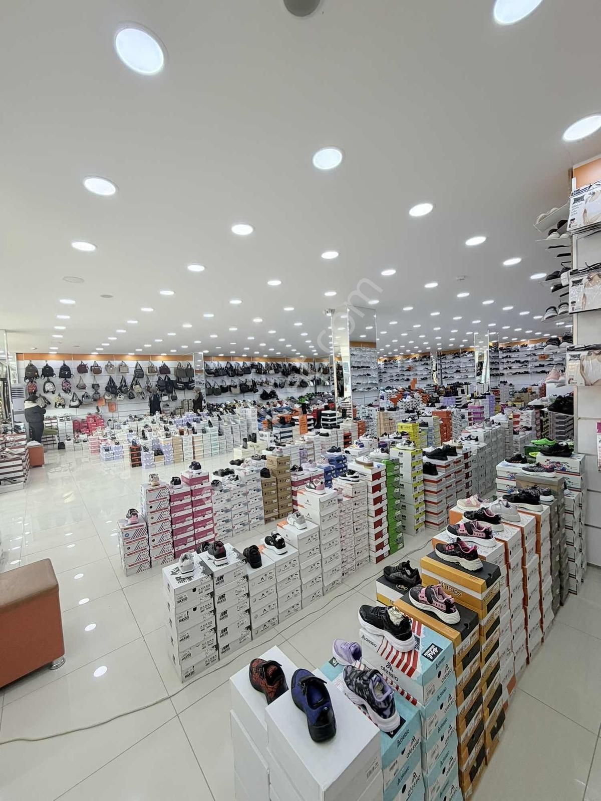 Ulucan'dan İnegöl Kozluca Yolunda Satılık Mükkemel İş Yeri - Görsel 8