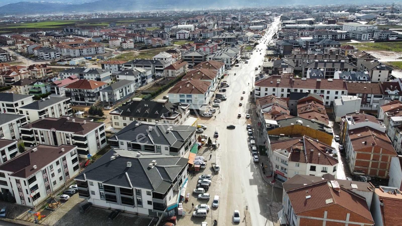 Ulucan'dan İnegöl Kozluca Yolunda Satılık Mükkemel İş Yeri - Görsel 12