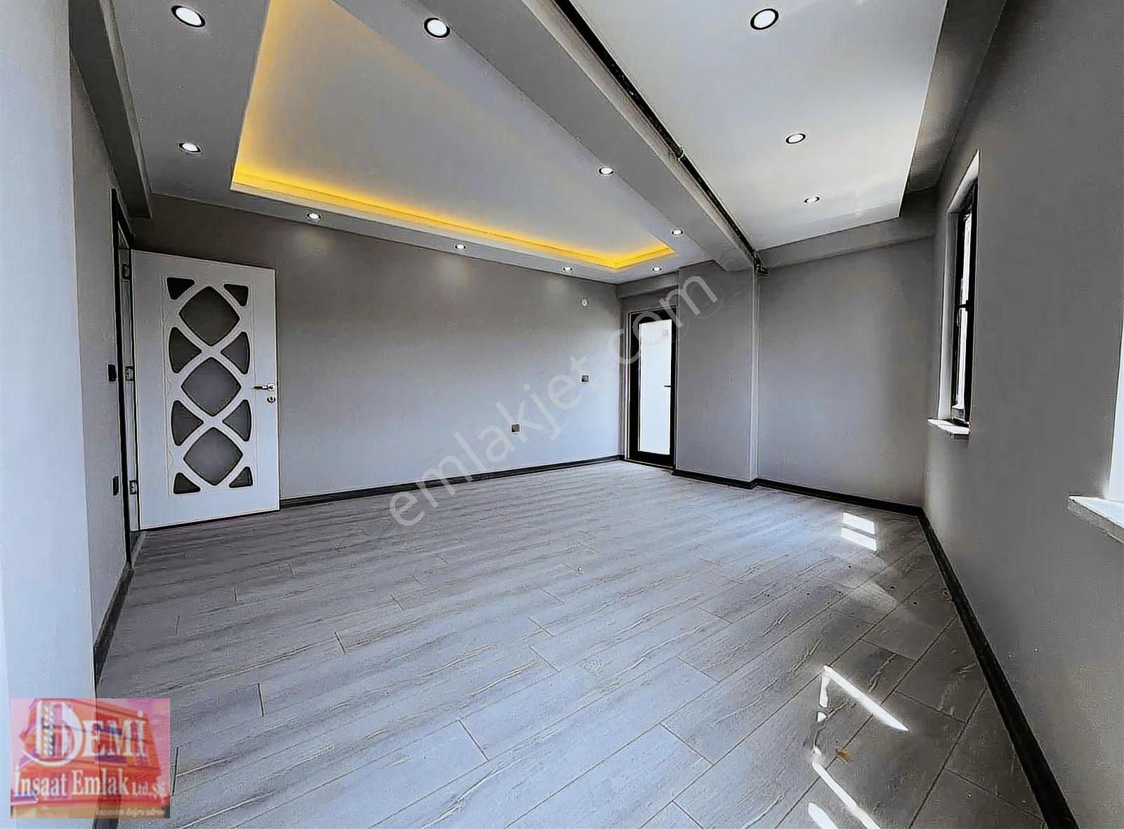 Barbaros Caddesi Üzerinde Ön Cephe Sıfır 2+1 Asansörlü Daire - Görsel 25