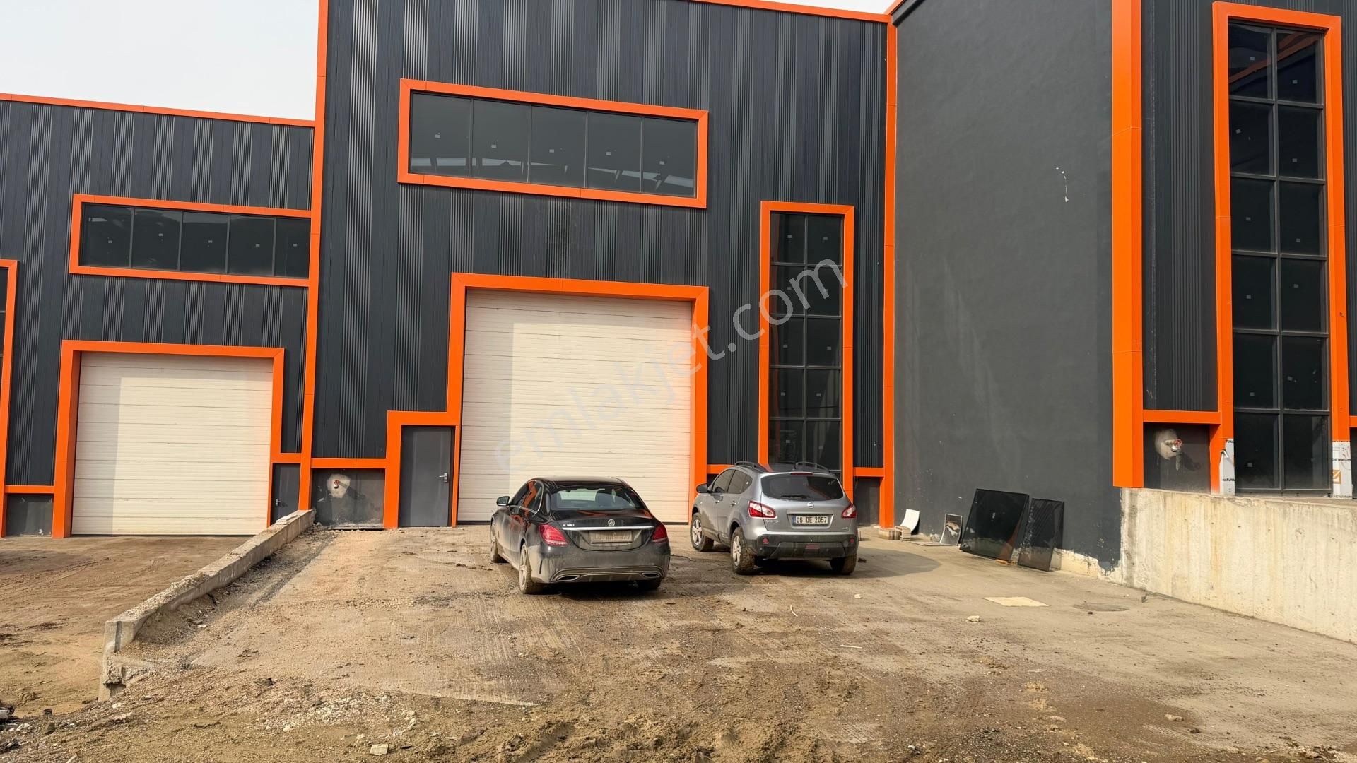 Saray'da Kiralık Fabrika...