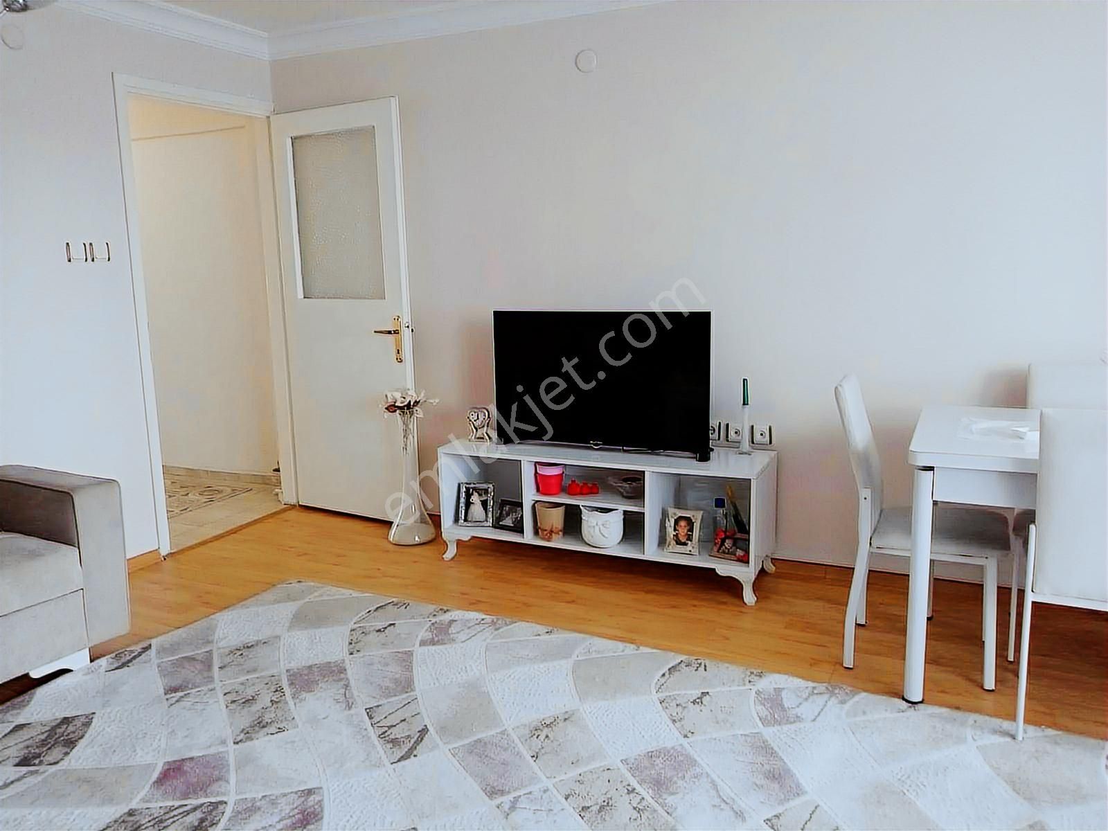 İzmir Karşıyaka Nergiz Geniş Kullanışlı Satılık 1+1_daire - Görsel 5