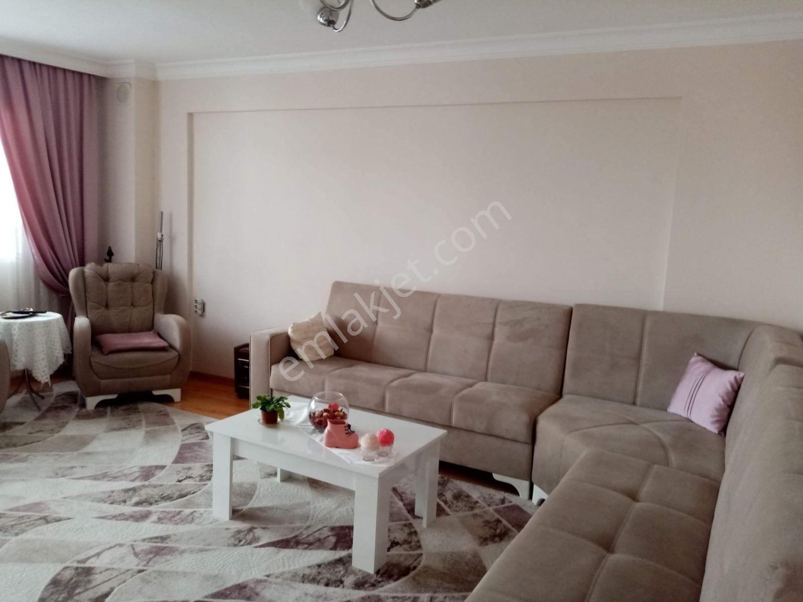 İzmir Karşıyaka Nergiz Geniş Kullanışlı Satılık 1+1_daire