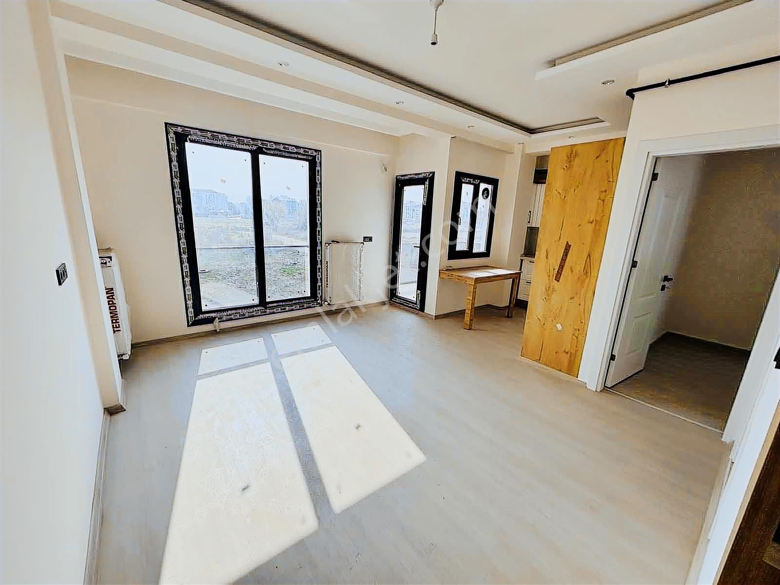 Emlak Center'dan Site İçinde Satılık 1+1 Daire - Görsel 8
