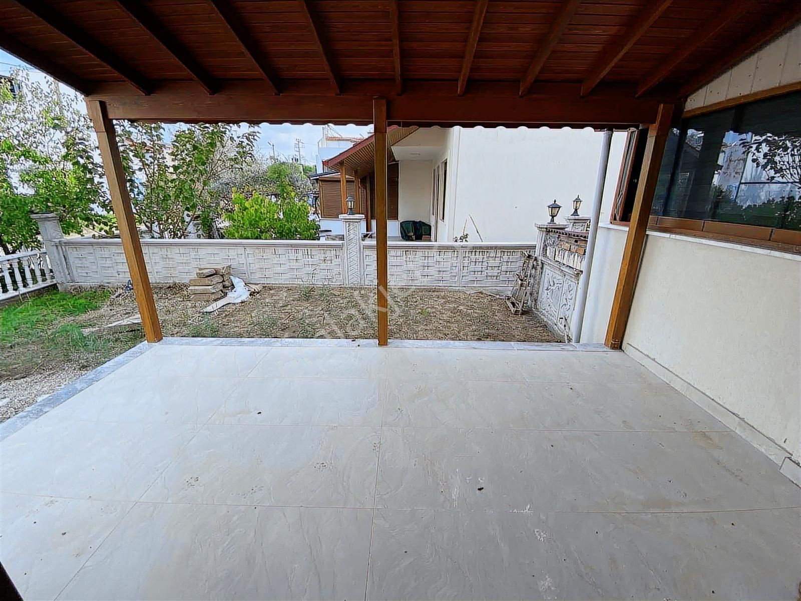 Dağlı !gayrimenkul'den Altınova Sahilde 3+1 Fırsat Villa - Görsel 14